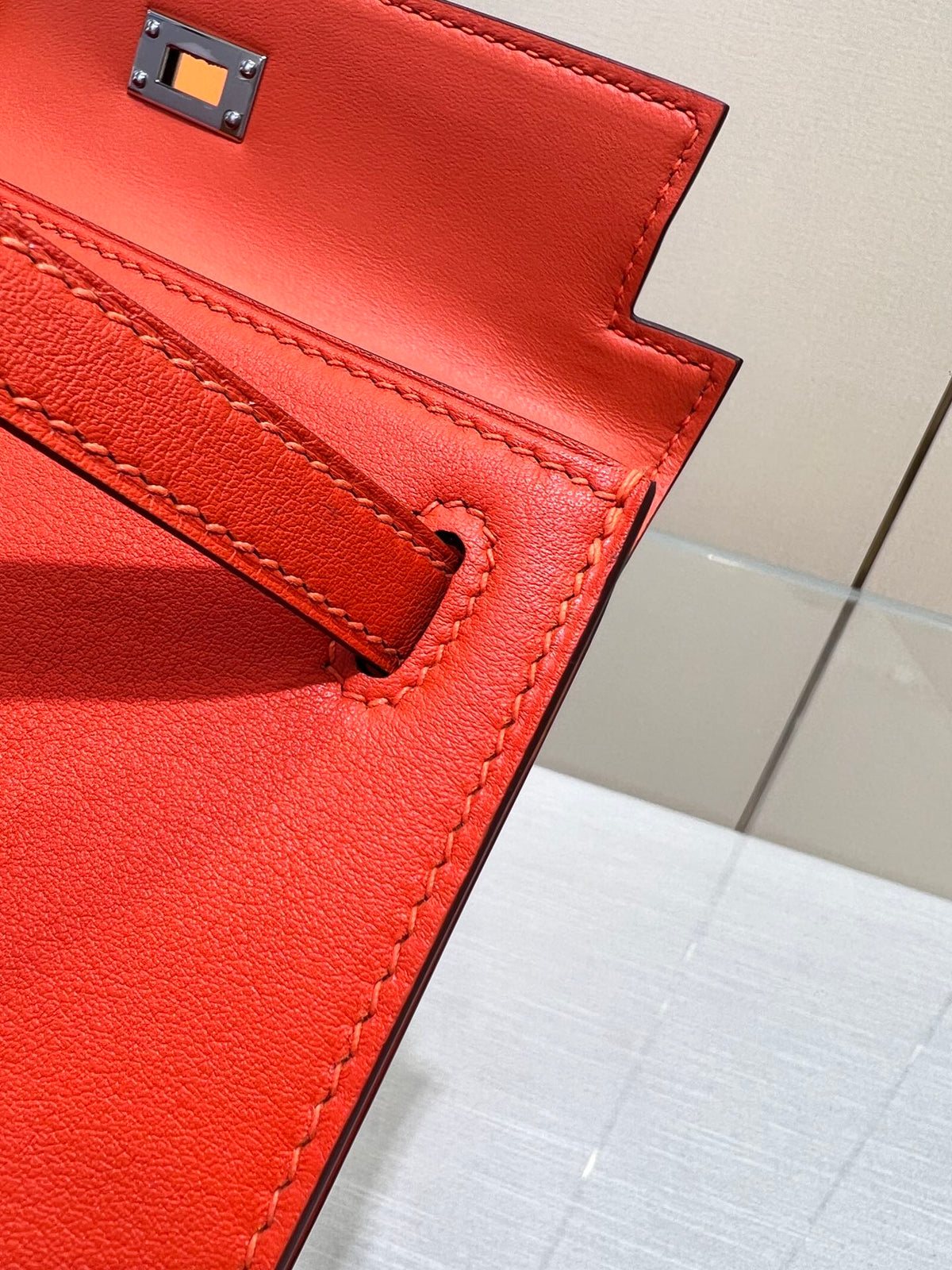 HM KELLY POCHETTE 22CM RED SWIFT SILVER HARDWARE