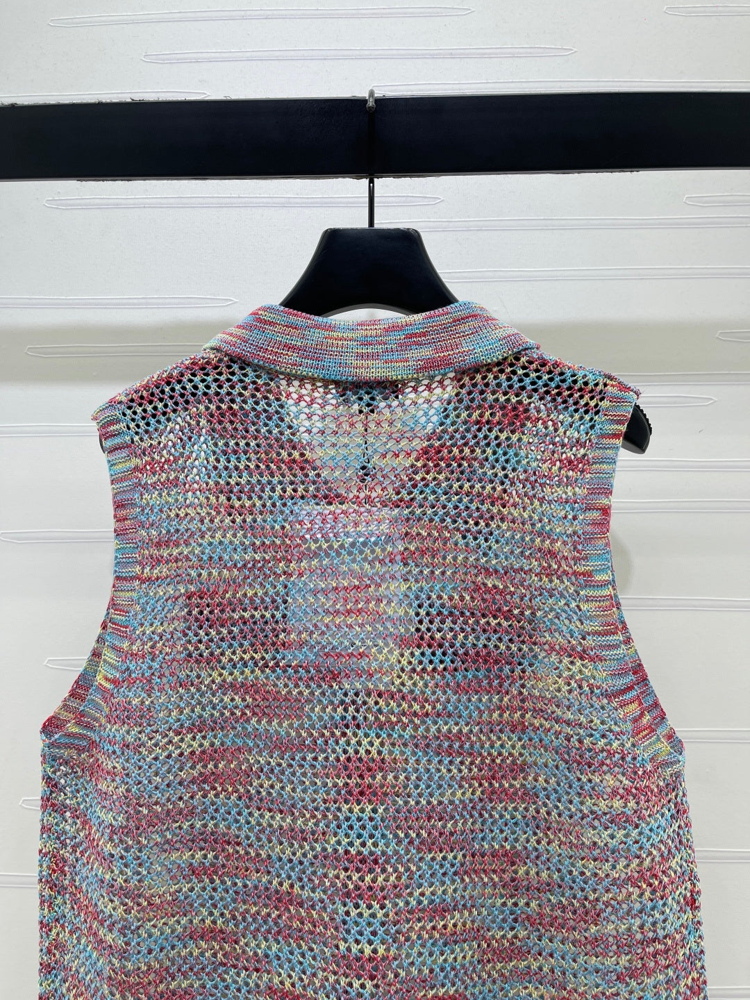 CC 26 Collared Knit Vest Colorful in Wool 385419
