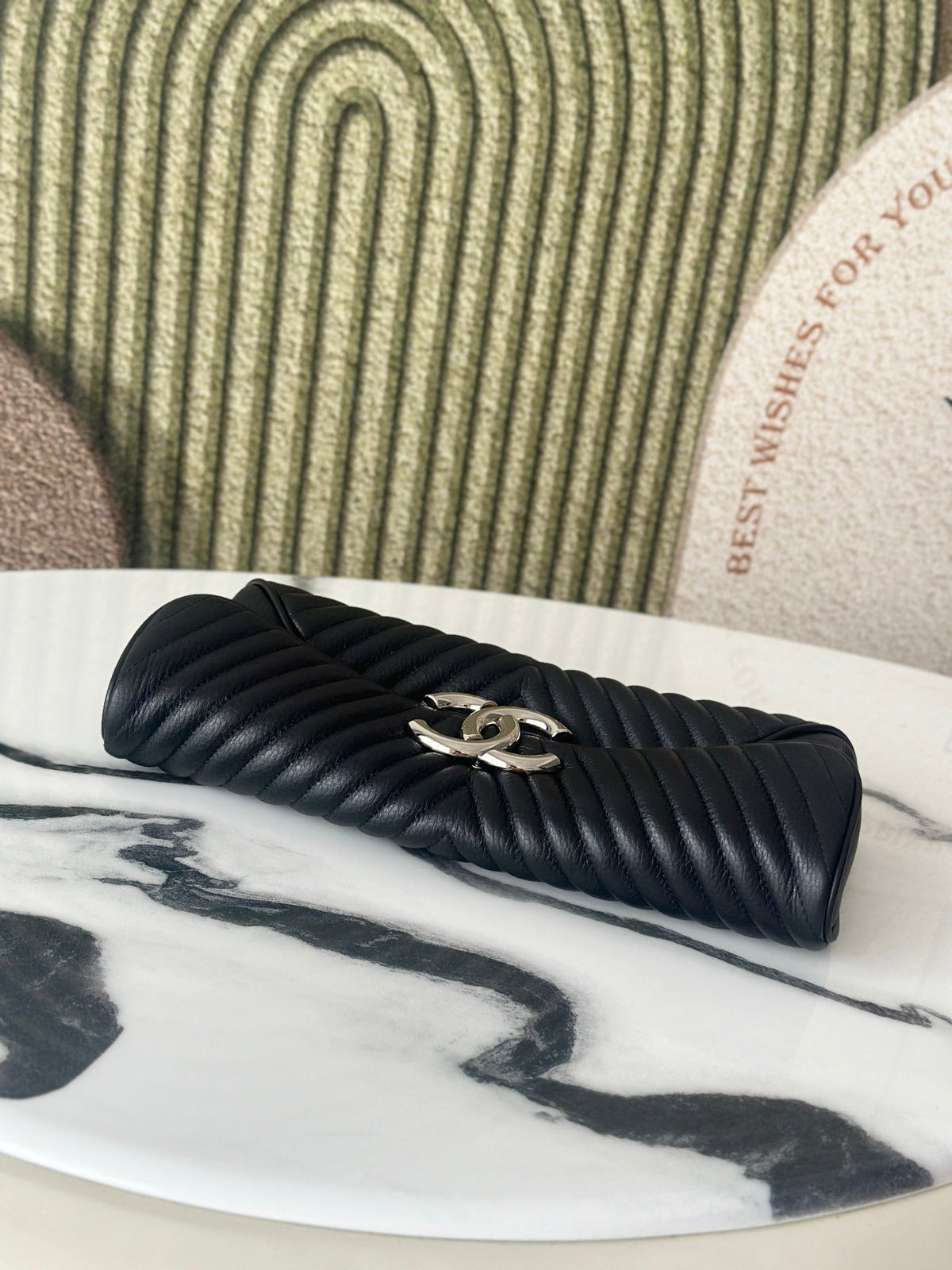 CC V-Quilted Clutch 30cm Black Grained Calfskin