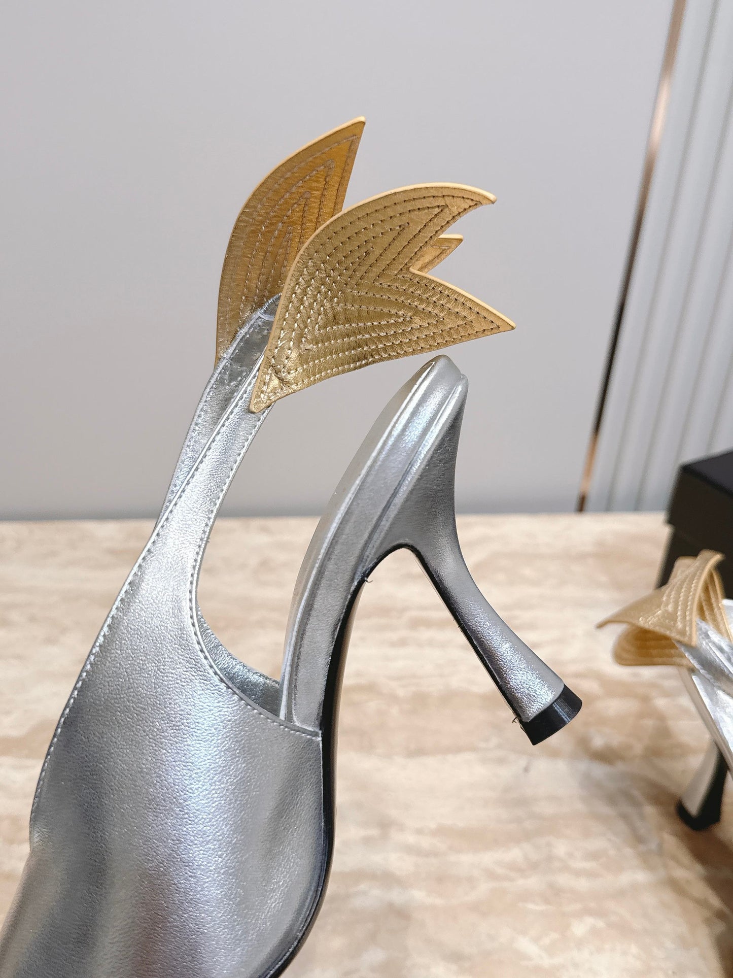 CC Métiers d’art 2026 Slingbacks 9.5cm Silver Metallic Lambskin 898982