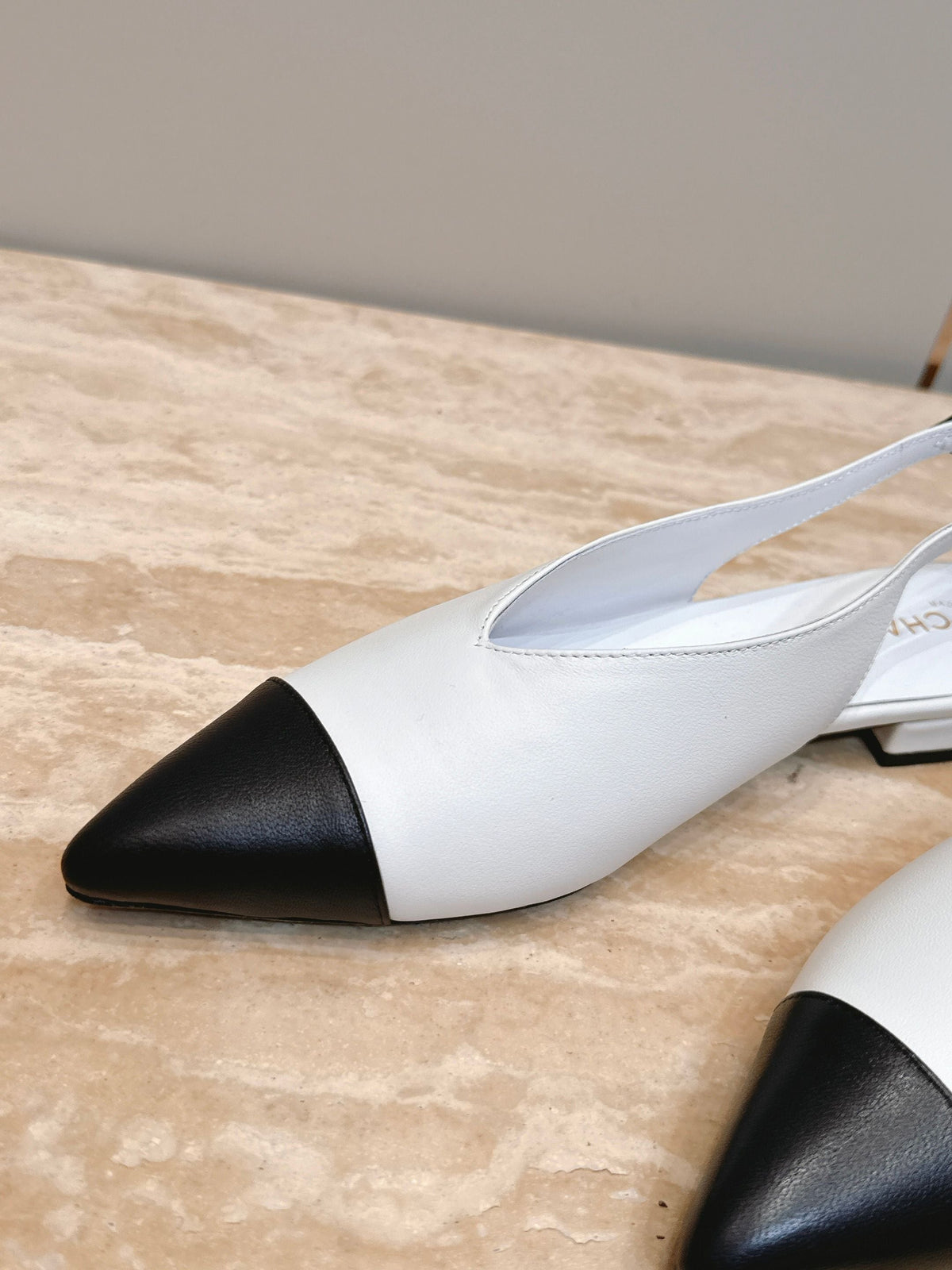 CC Métiers d'Art 2026 Slingback Flats White Lambskin 898974
