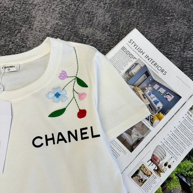 Chanel 2026 Short-Sleeve T-Shirt Black and White Cotton 359334