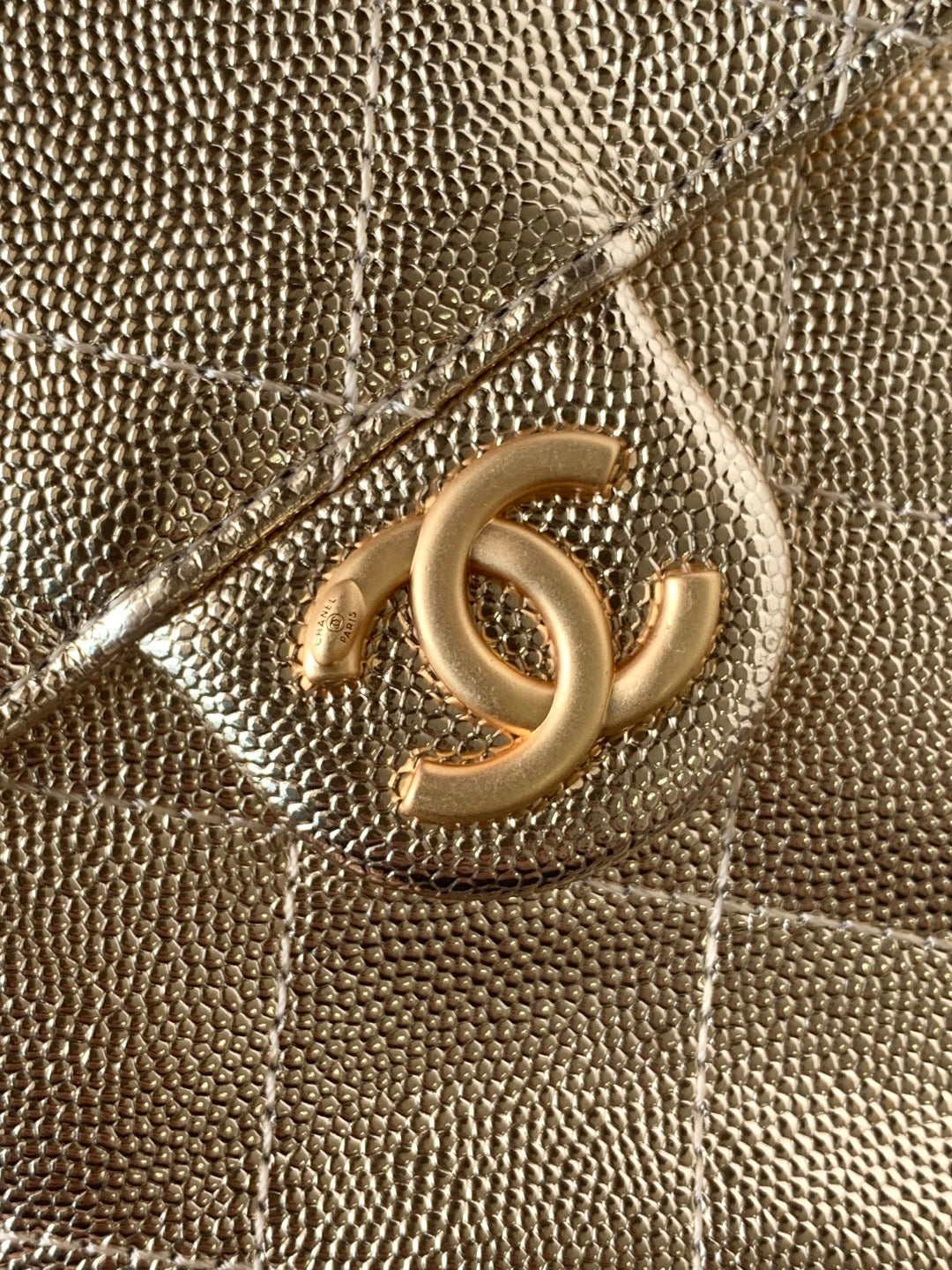 CC 25 Hobo Bag 26cm Gold Metallic Grained Calfskin