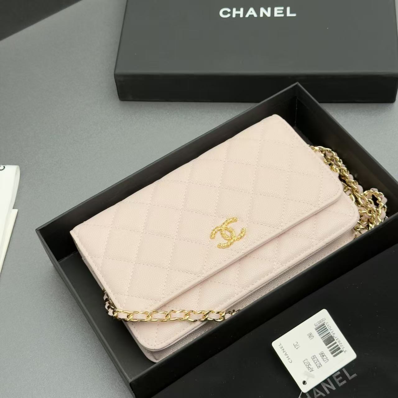 CC 26s WOC 19cm Light Pink Caviar Gold Hardware