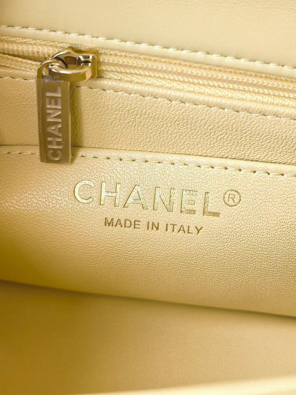 CC 26s Classic Flap Bag 20cm Light Yellow Lambskin