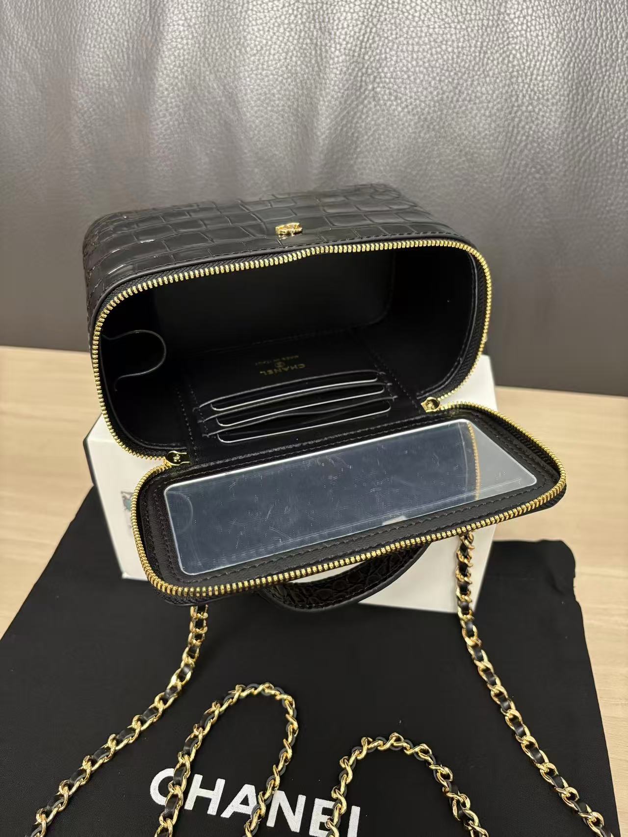 CC 26s Top Handle Vanity Case Black Calfskin Crocodile Embossed