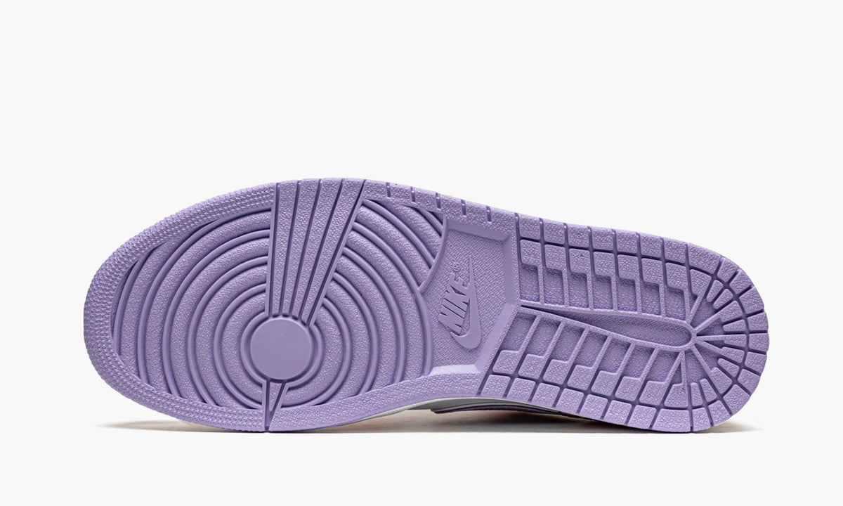 Air Jordan 1 Low SE Arctic Punch Sneakers - Streetwear Essential