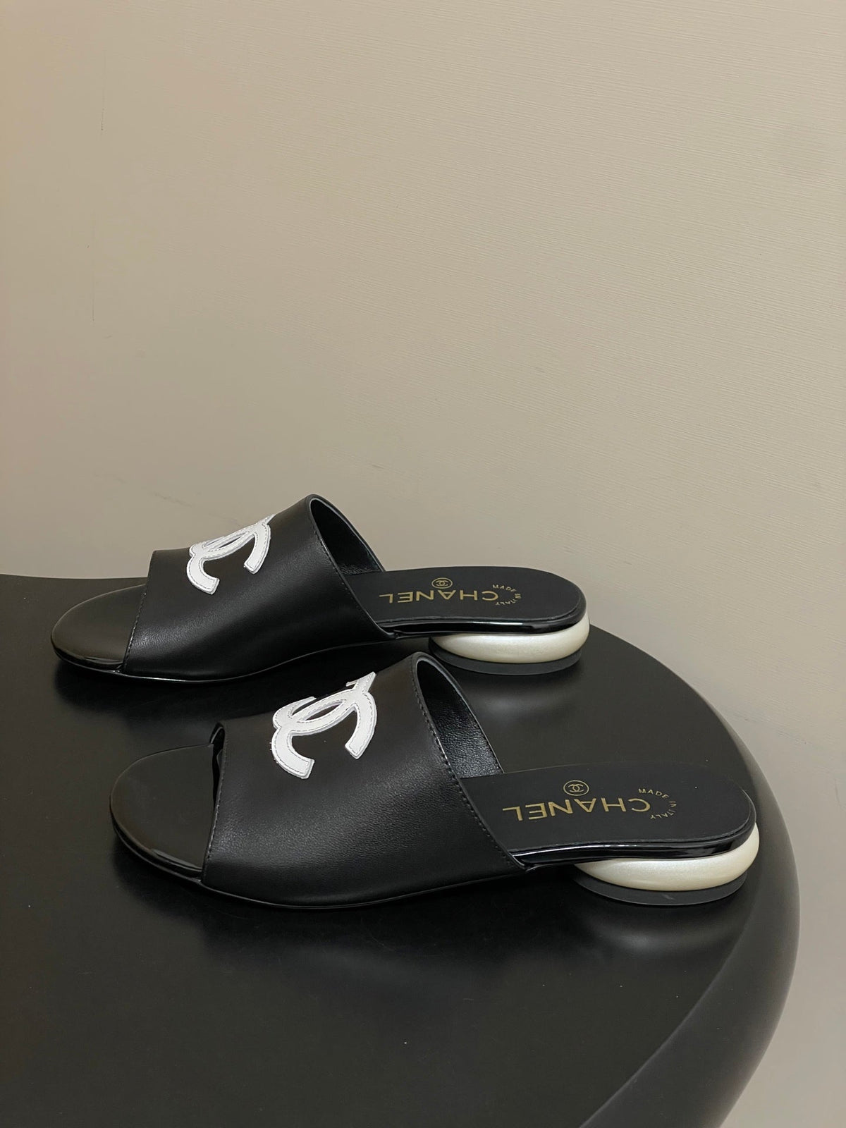 CC 2026 Pearl Flat Sandals Sheepskin Double C Logo