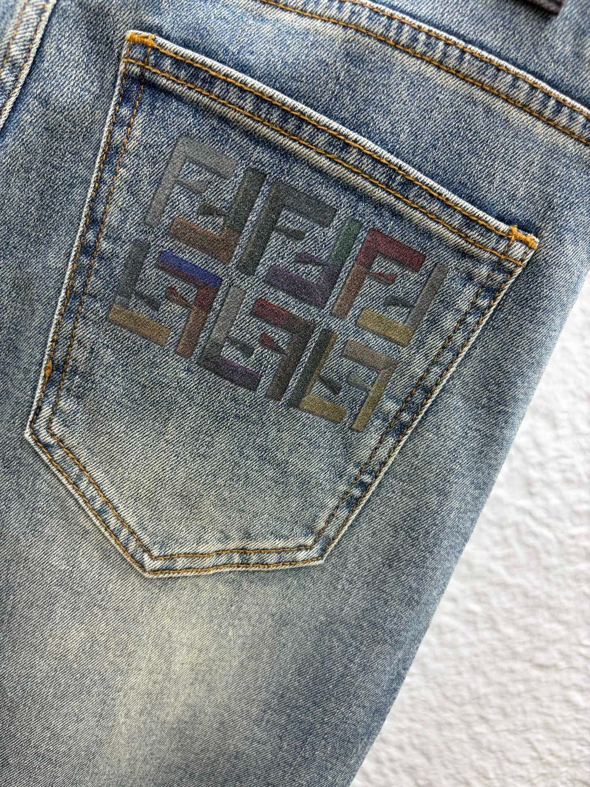 Fendi 2026 Men's Jeans Washed Blue Brown Logo Denim 738154