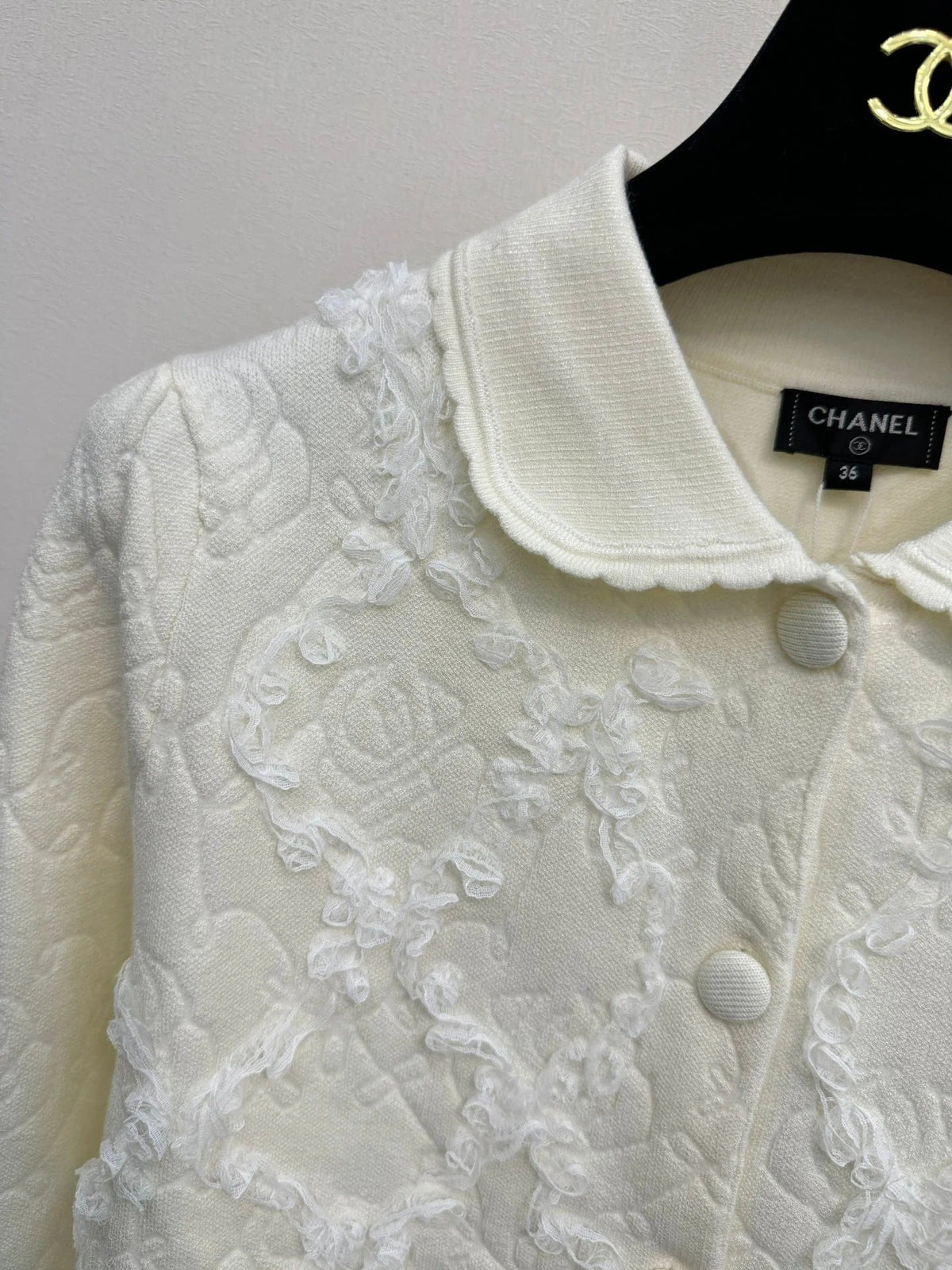 Chanel 2026 Cardigan Cream-white Wool 424706