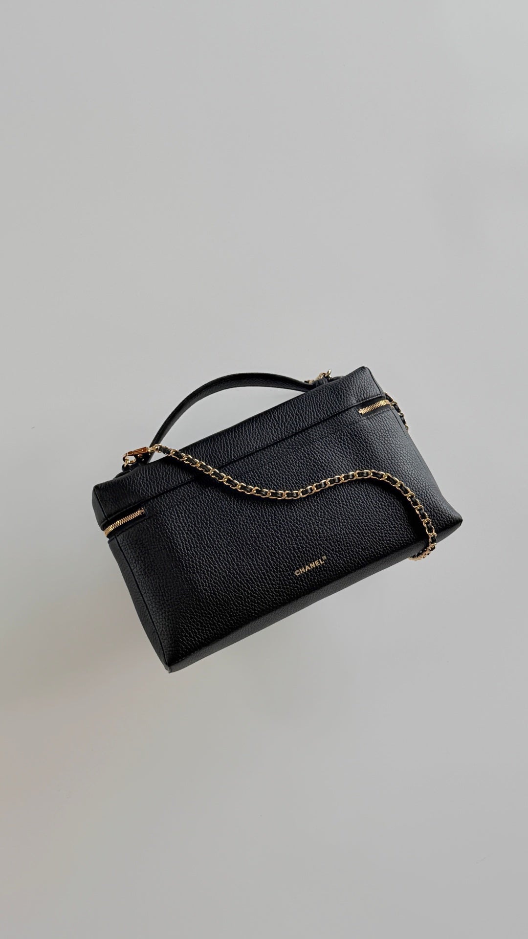 CC Métiers d’art 2026 Large Vanity With Chain Black Grained Calfskin
