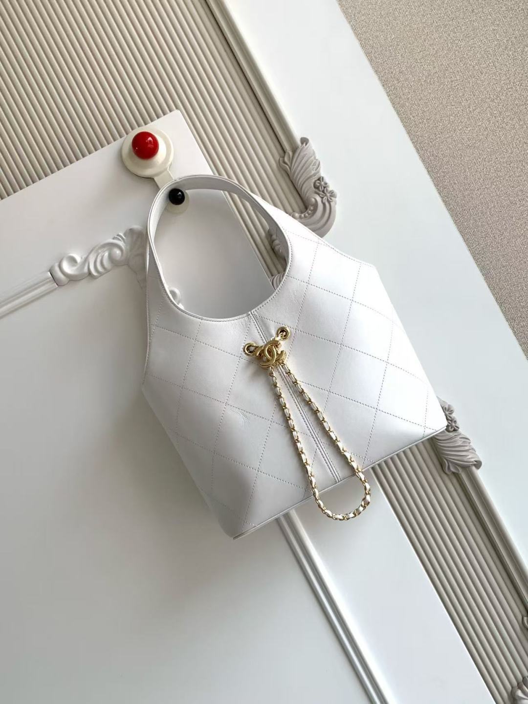 Chanel 2026 Basket Hobo Bag 35cm White Calfskin