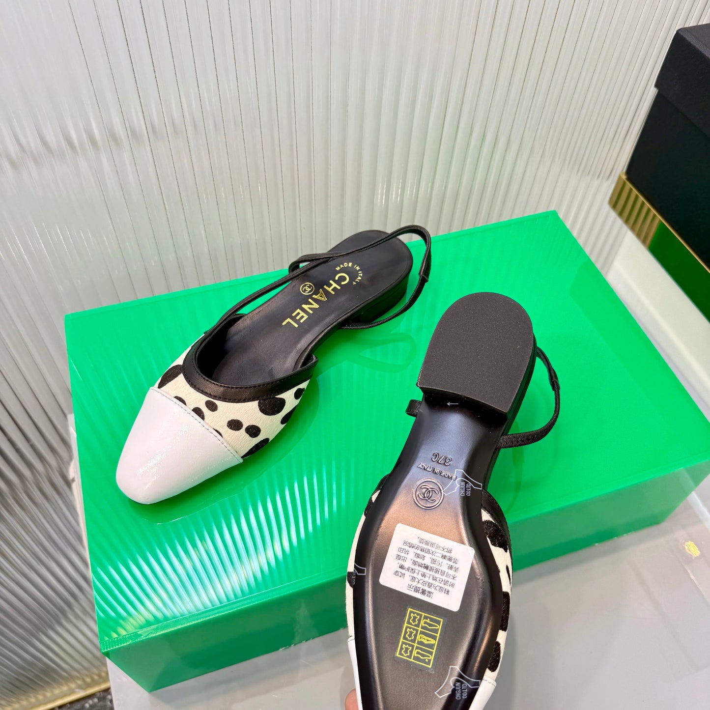 CC Slingback Flat White Cream Leopard-Print Leather 923837