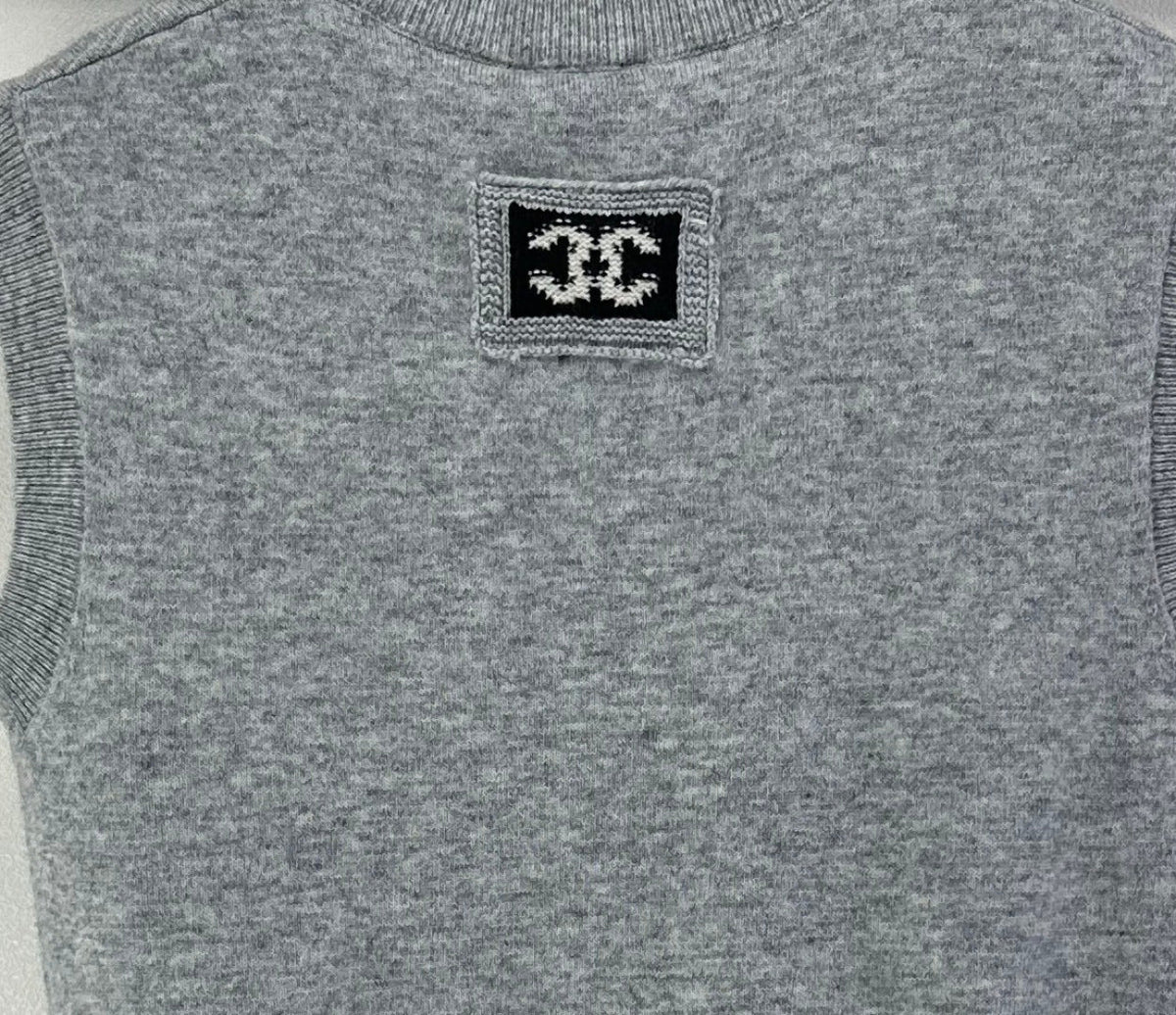 CC V-neck Vest Grey Wool 346001