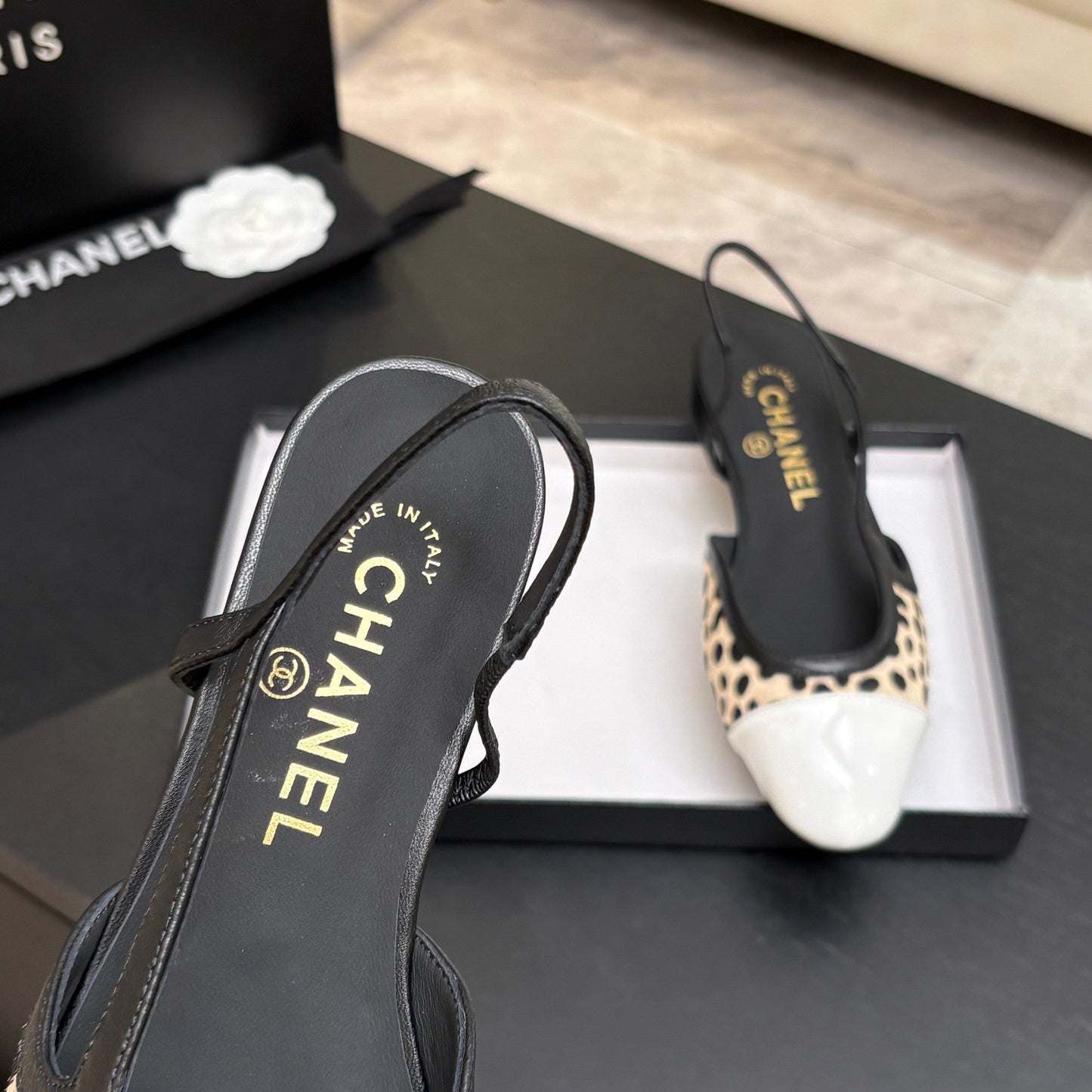 CC 26s Classic Slingback Flat Black Beige White Horsehair Patent Leather 907632