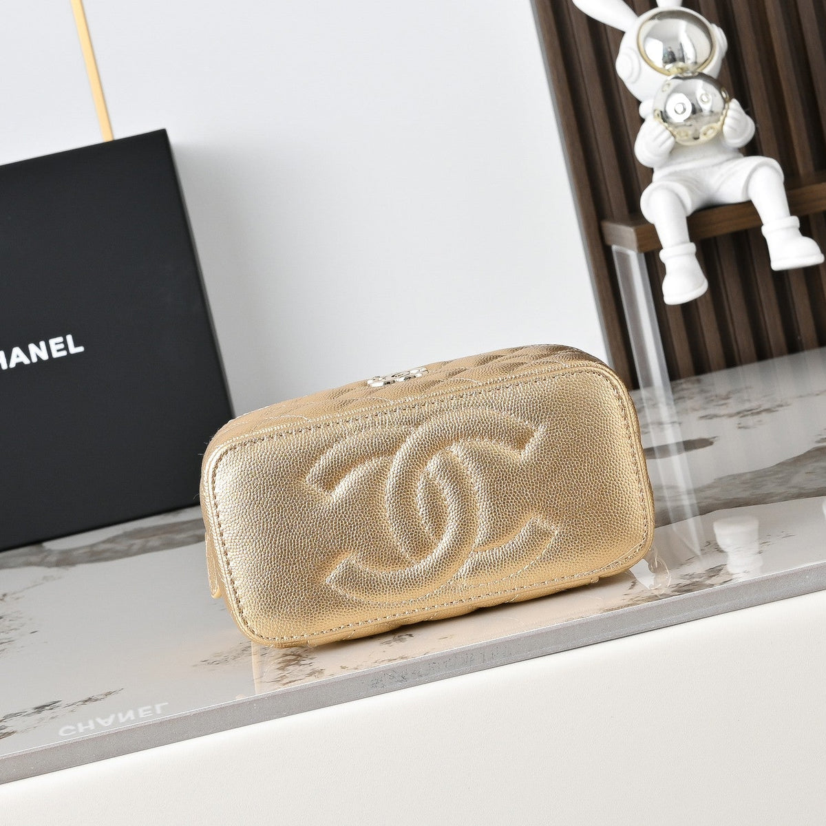CC 25C Vanity Case Metallic Gold Caviar Leather 286276