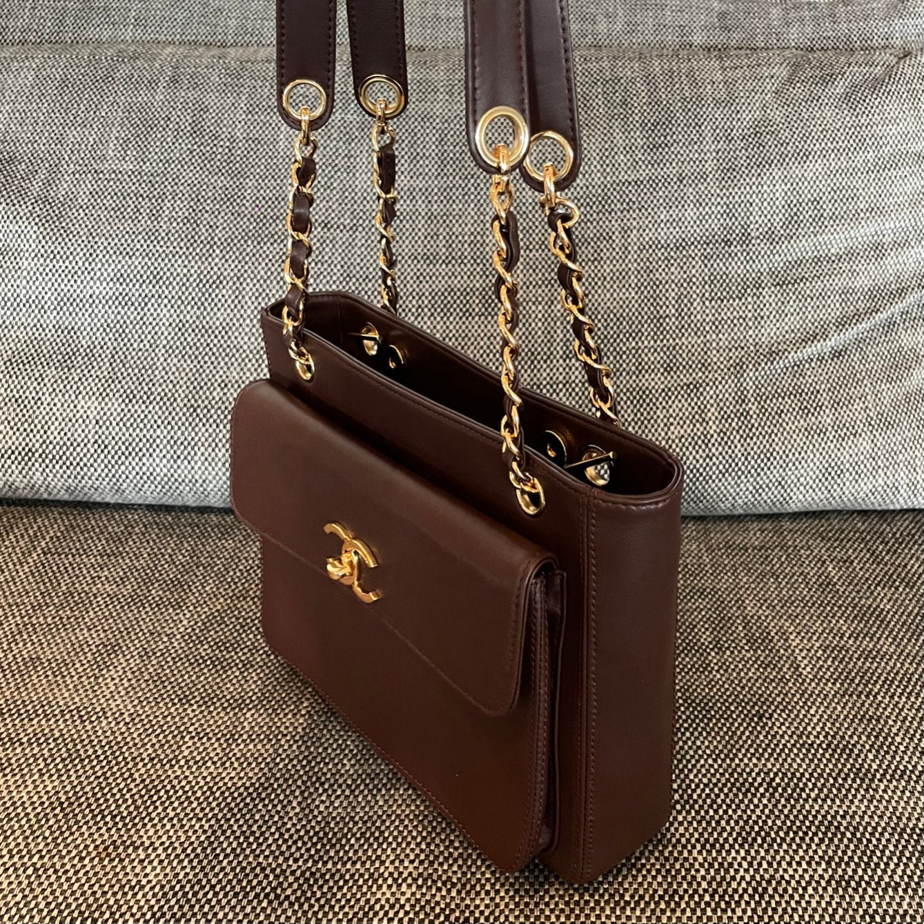 CC 26s Pocket Tote Bag Coffee Lambskin