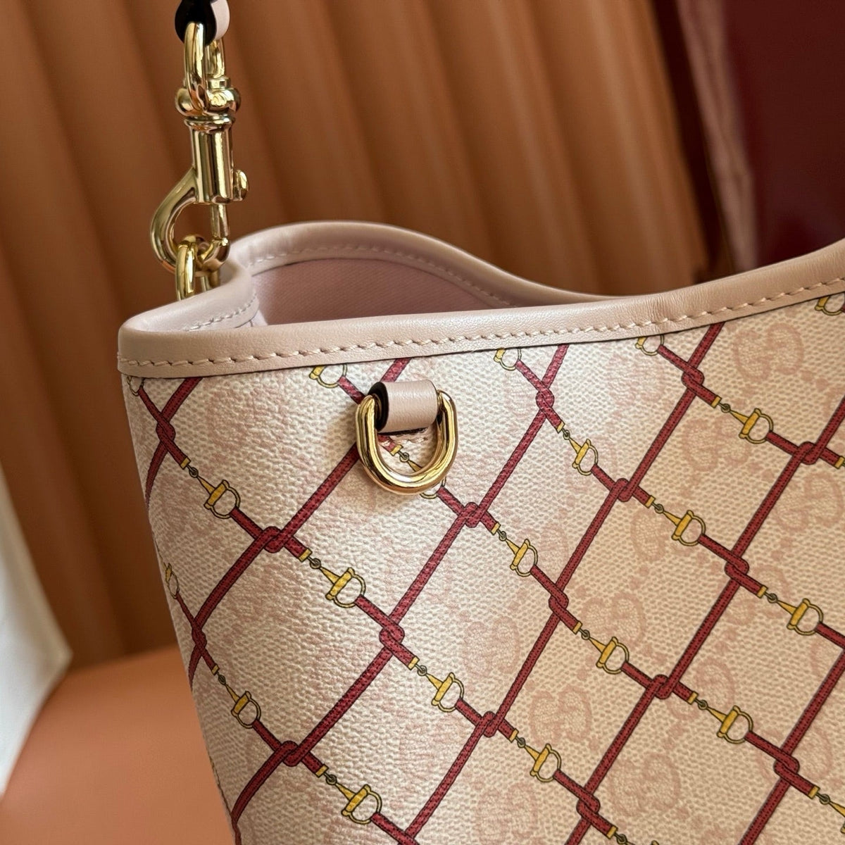 GG Emblem Bucket Bag 25cm Pink Red GG Fabric