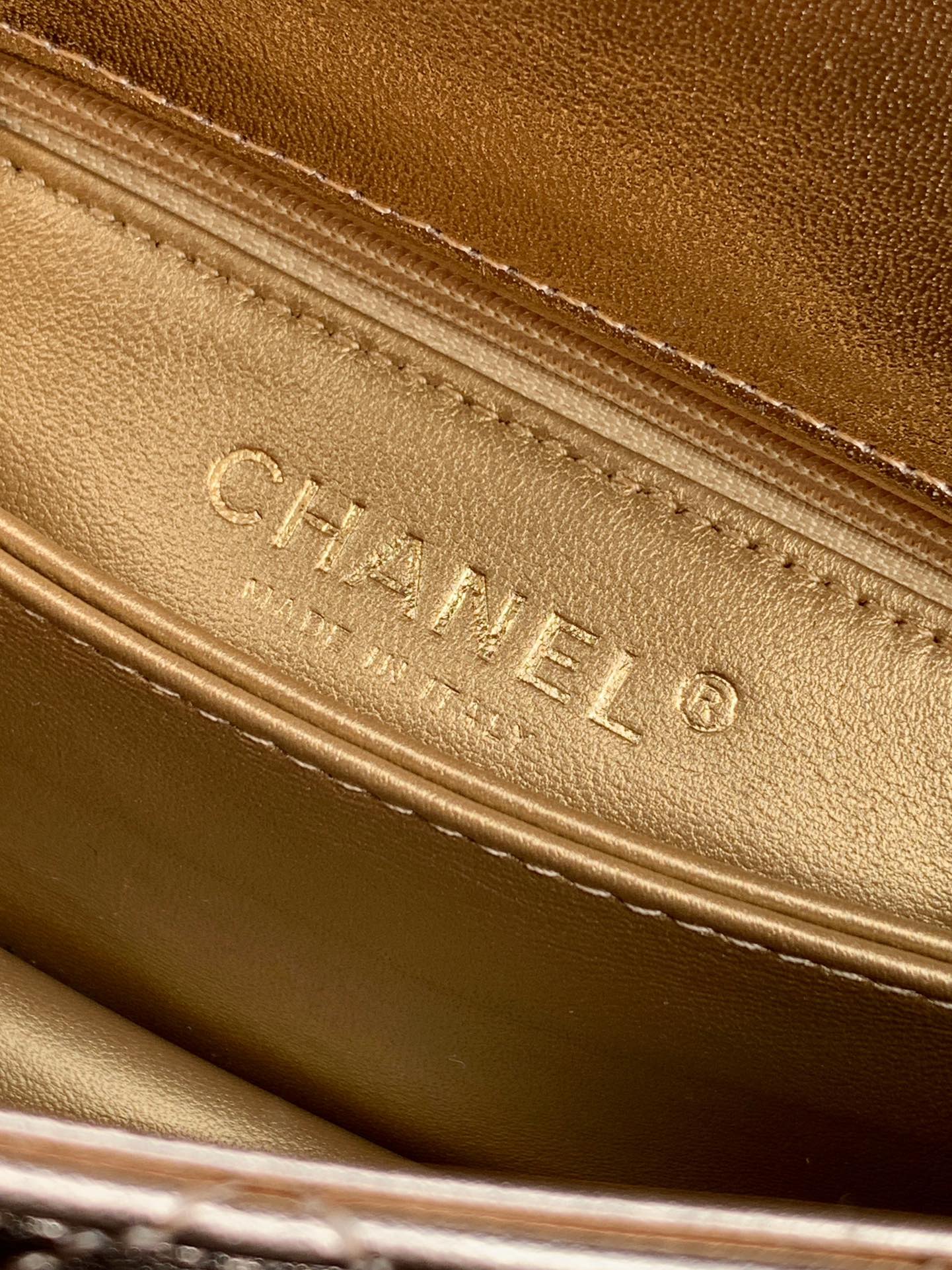 CC Coco Top Handle Bag 19cm Gold Metalic Quited Leather