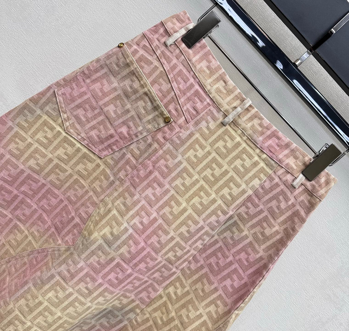 Fendi 26s Midi Skirt Beige Pink Jacquard Denim 366972