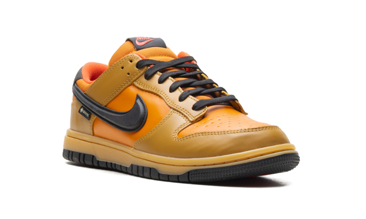 Dunk Low Gore-Tex "Wheat/Ceramic" HQ2053 700