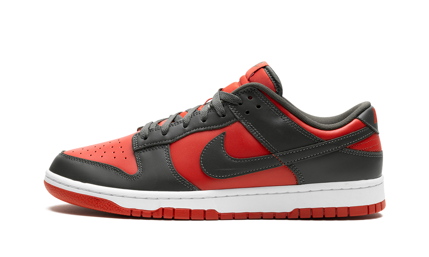 Dunk Low "Mystic Red" DV0833 600