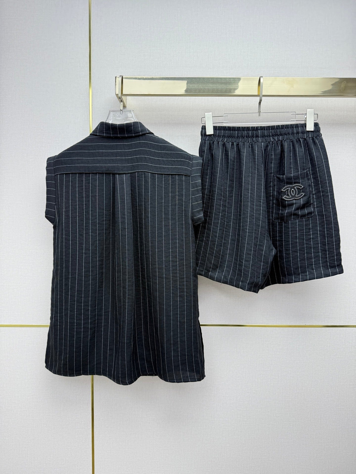 CC 26SS Sleeveless Shirt + Shorts Set in Polyester 375647