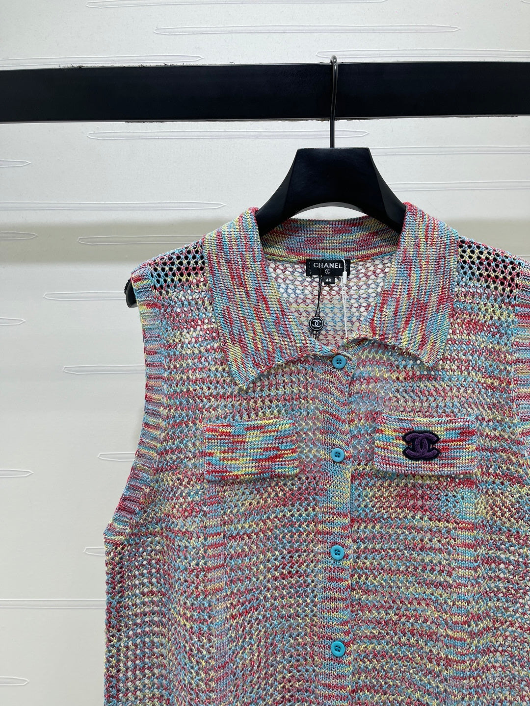 CC 26 Collared Knit Vest Colorful in Wool 385419