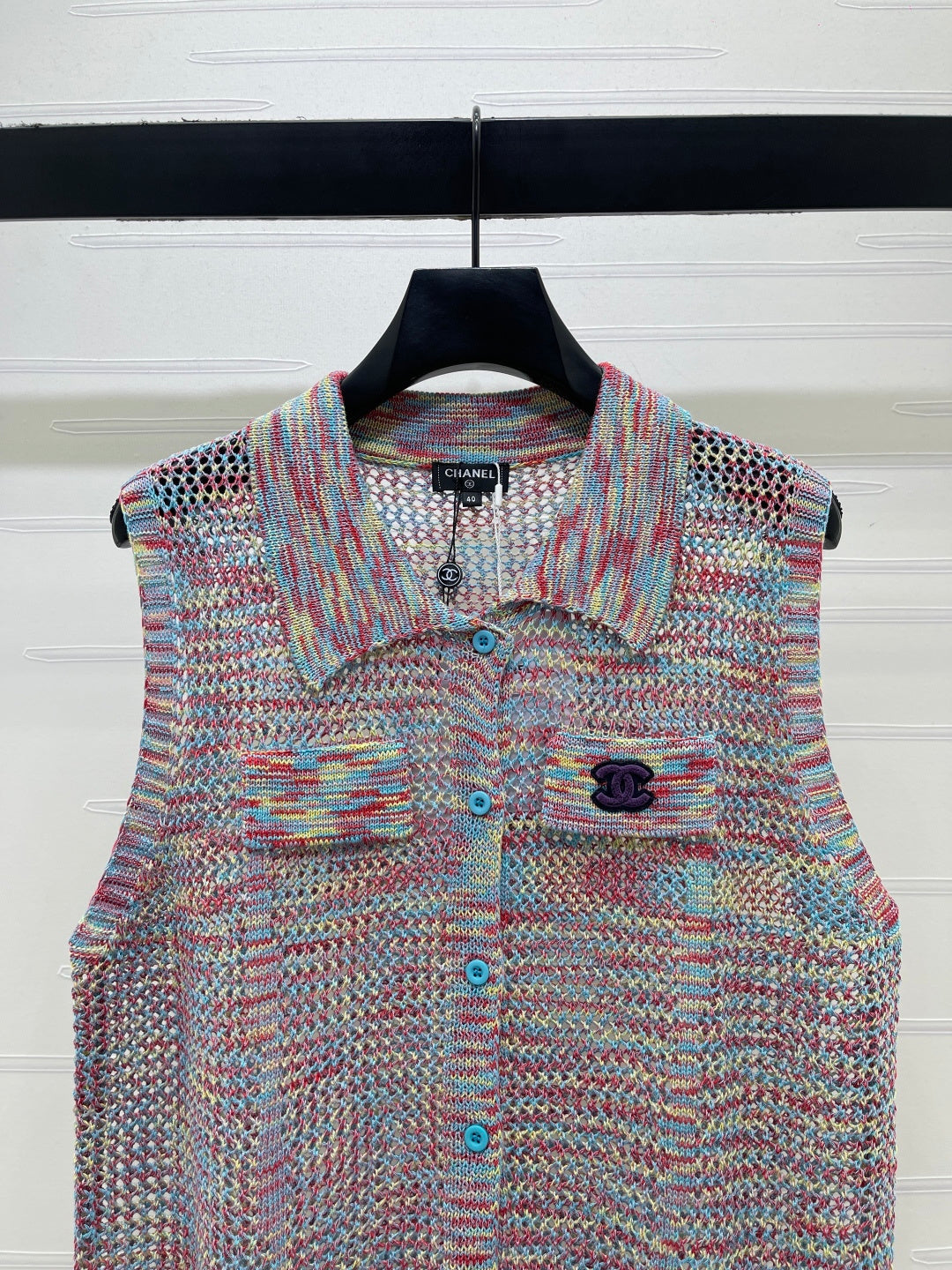 CC 26 Collared Knit Vest Colorful in Wool 385419