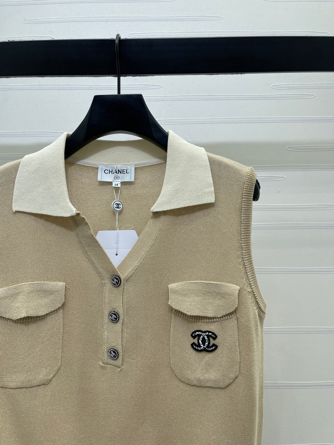 CC 26 Vest Khaki Beige in Wool 385387