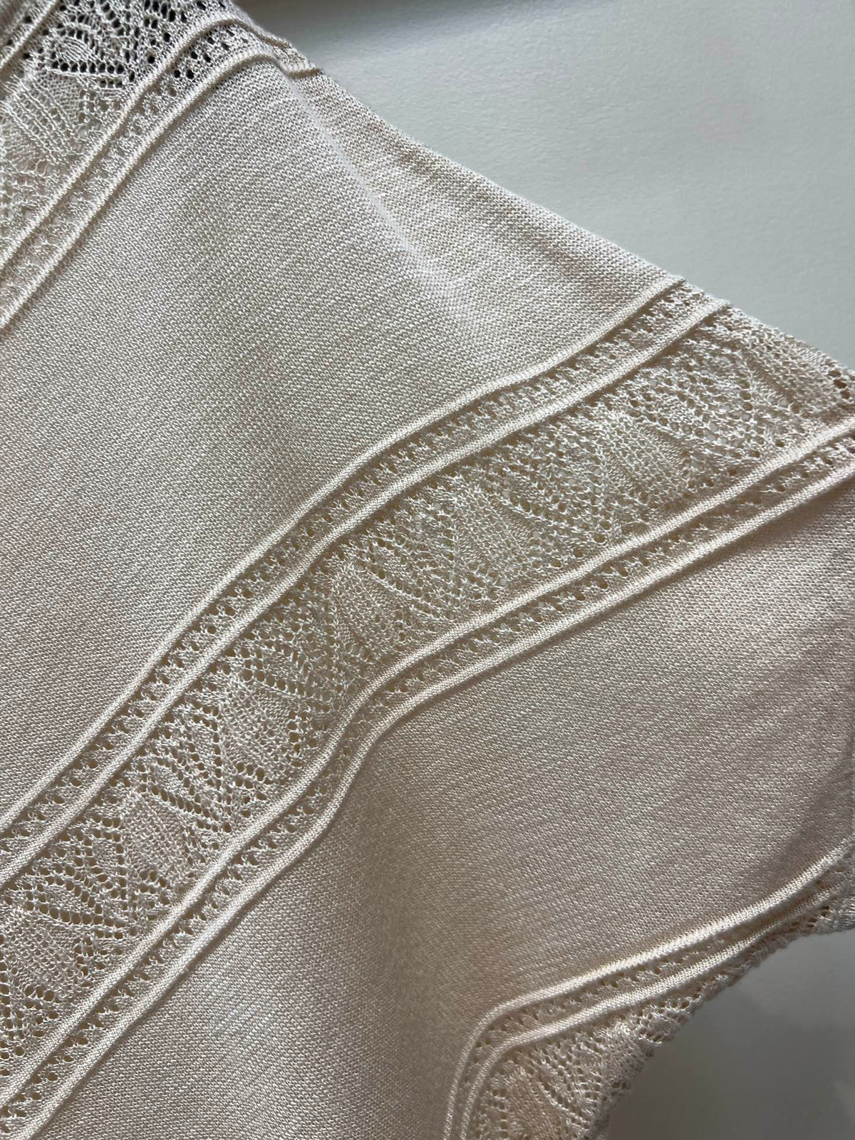 CC 26 Twill Openwork Knit Top Sandy Beige in Wool 385750