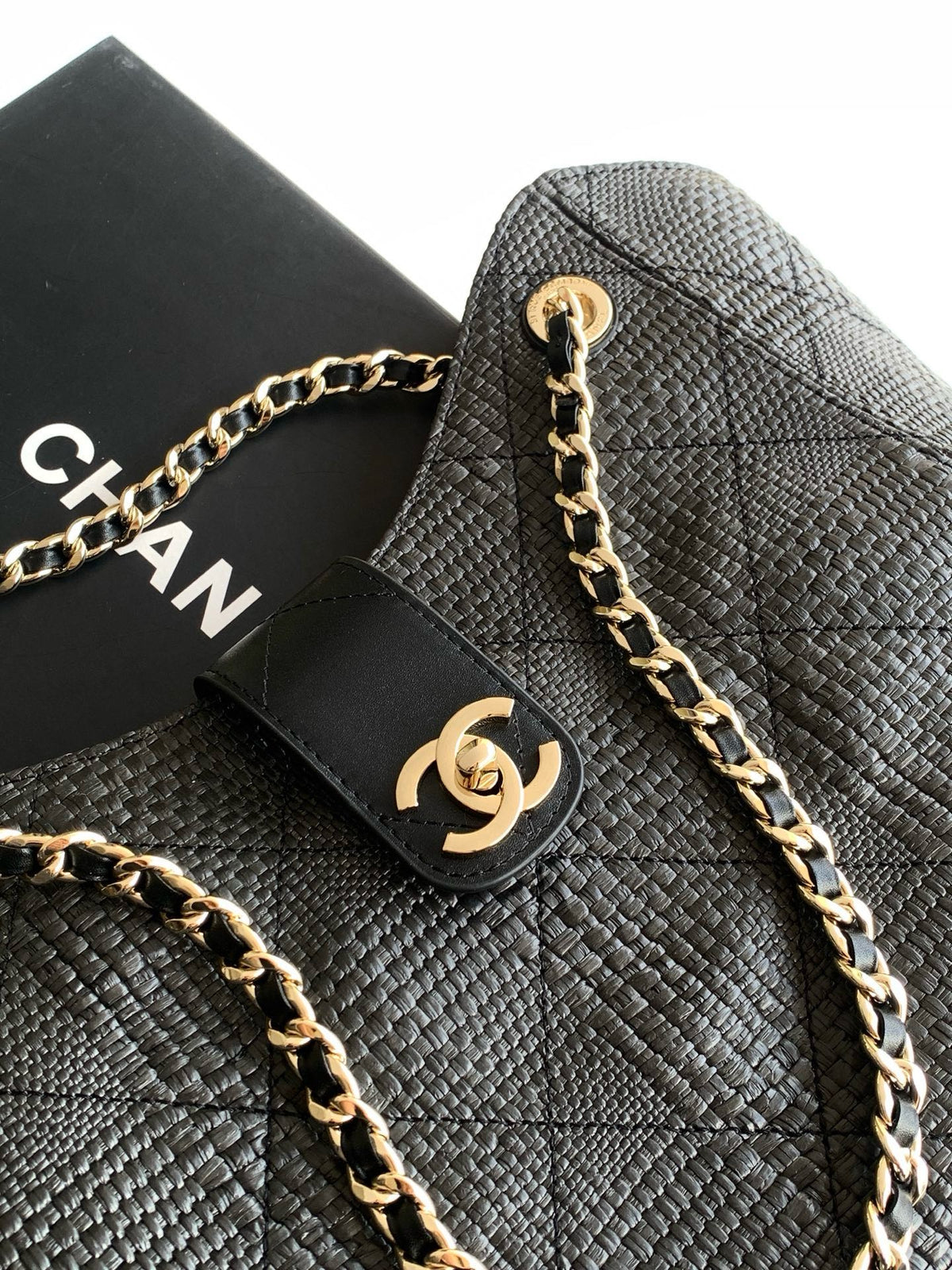 CC 26 Shopping Bag 40cm Black in Straw Woven 155651