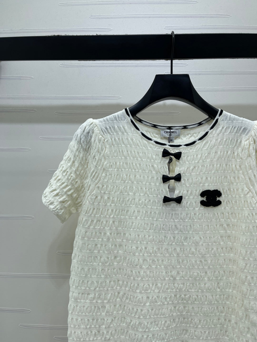 CC Bow-Tie Round Neck Knit Short-Sleeve Dress Set White in Viscose 387003