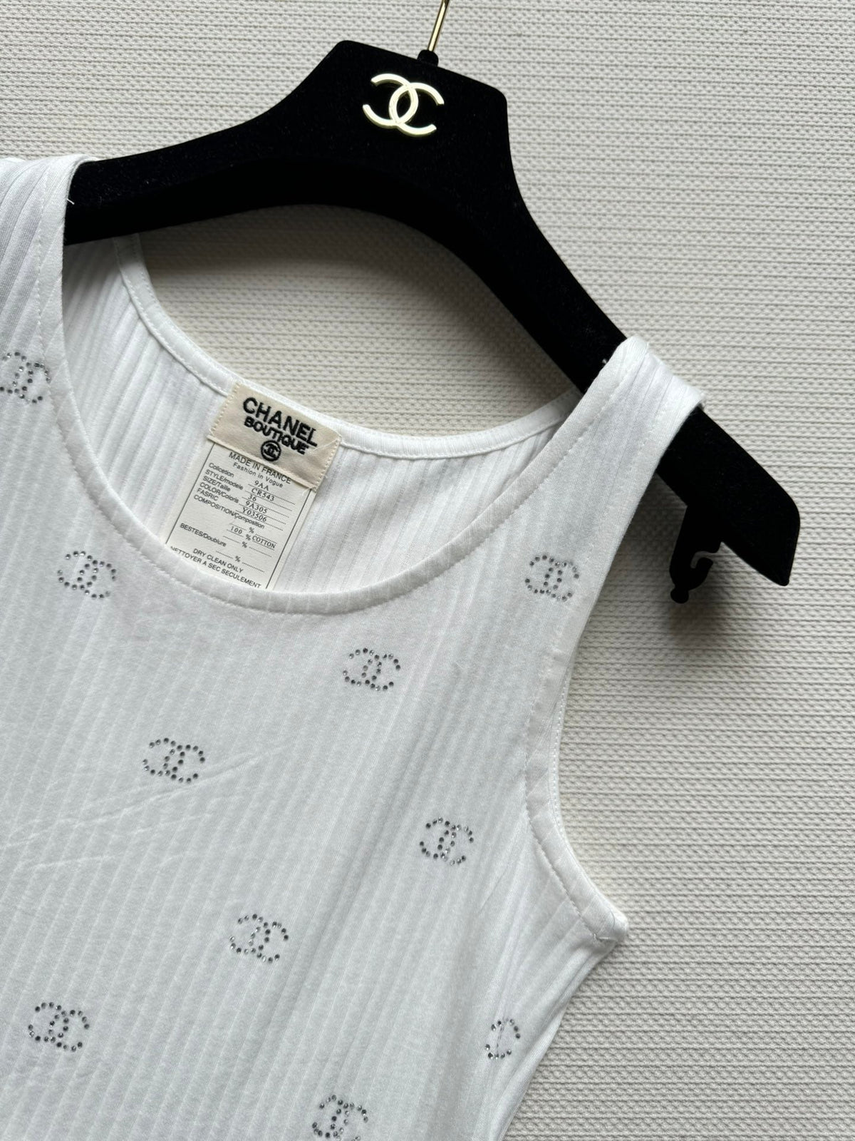 CC Round Neck Vest White in Cotton 387728