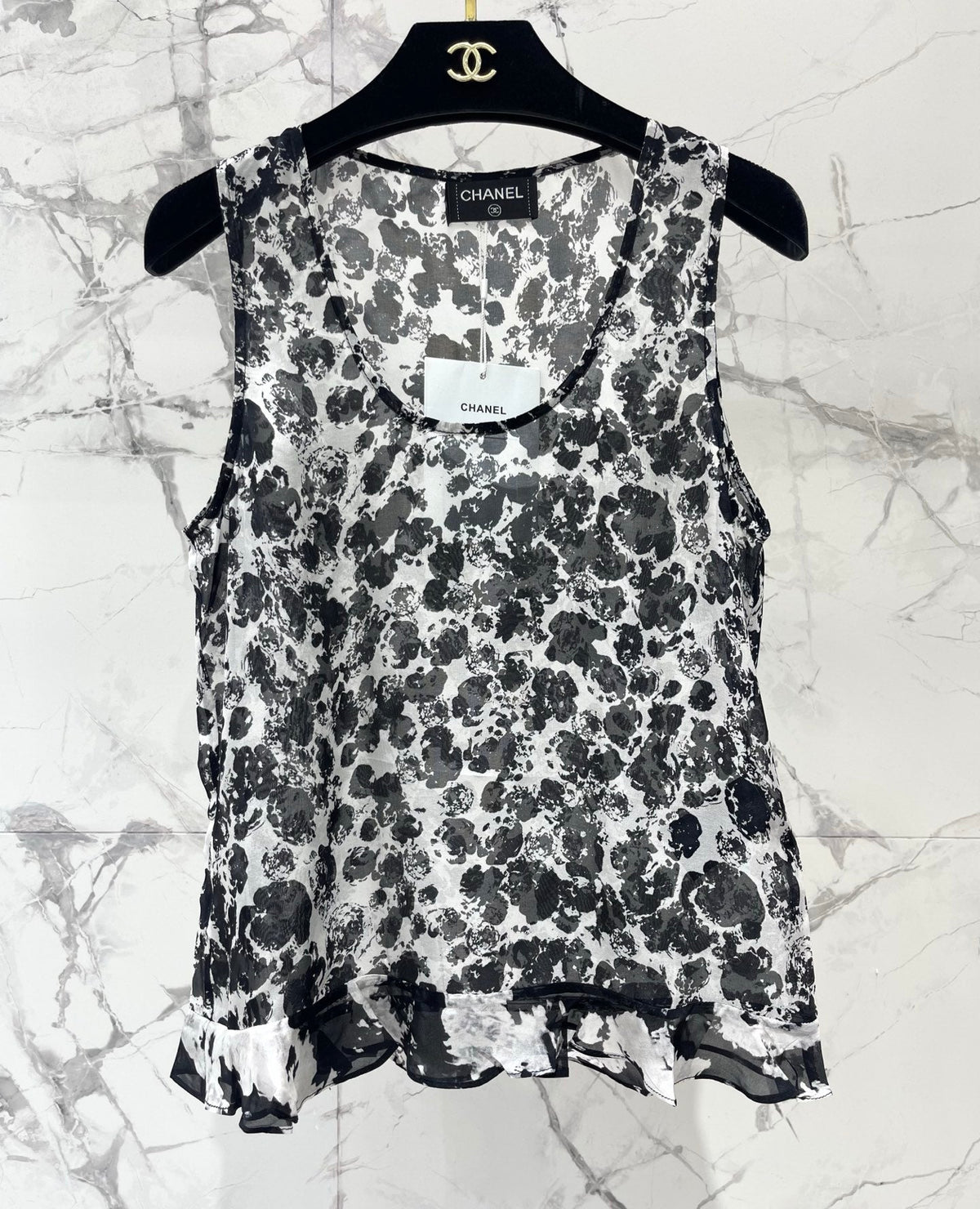 CC Black and White Ink Floral Print Sleeveless Vest in Acetate 387325