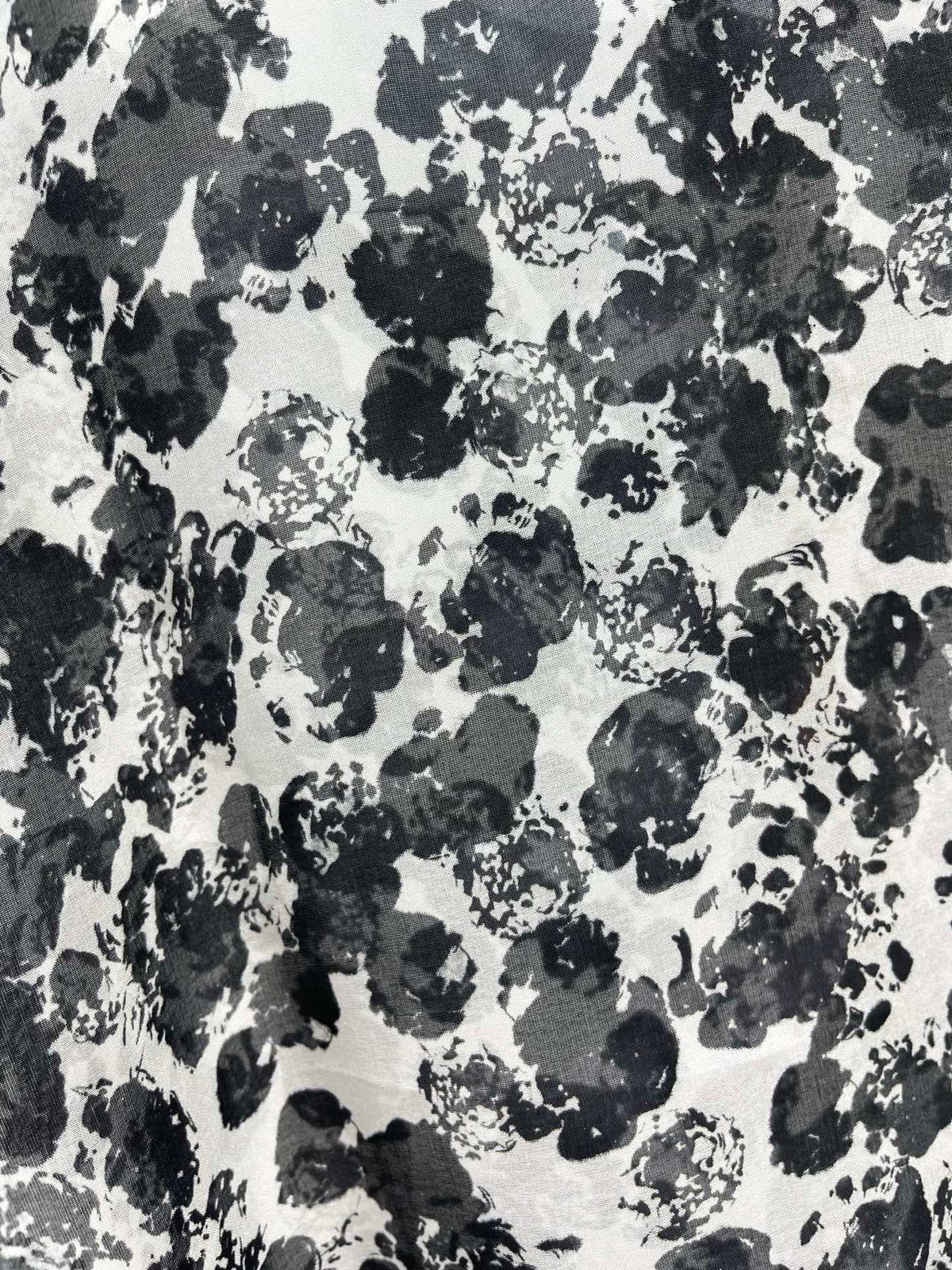CC Black and White Ink Floral Print Sleeveless Vest in Acetate 387325