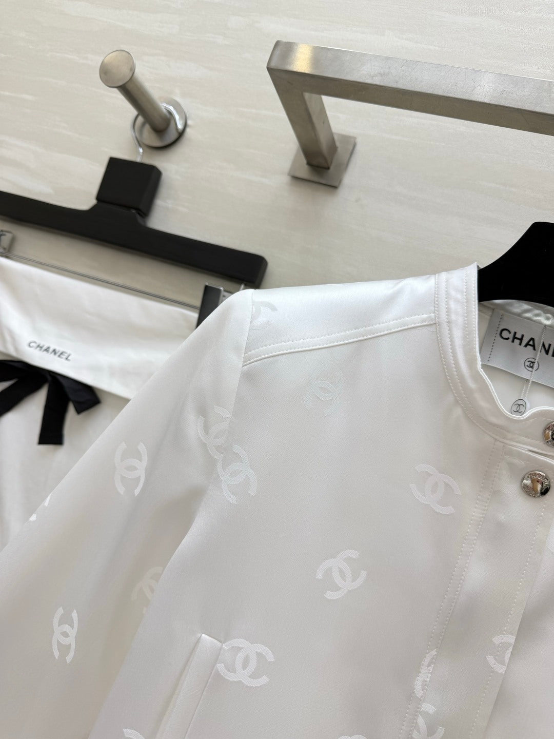 CC 26 Short Jacket White in Acetate 388860
