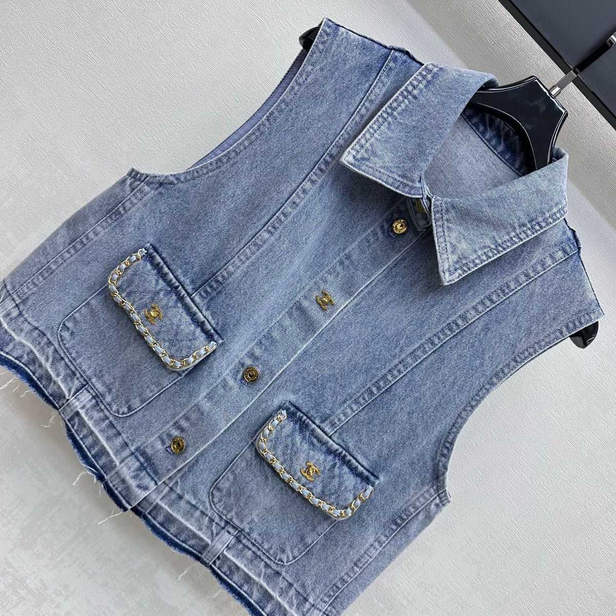 CC 26 Tassel-Edge Denim Vest Blue in Cotton 389543