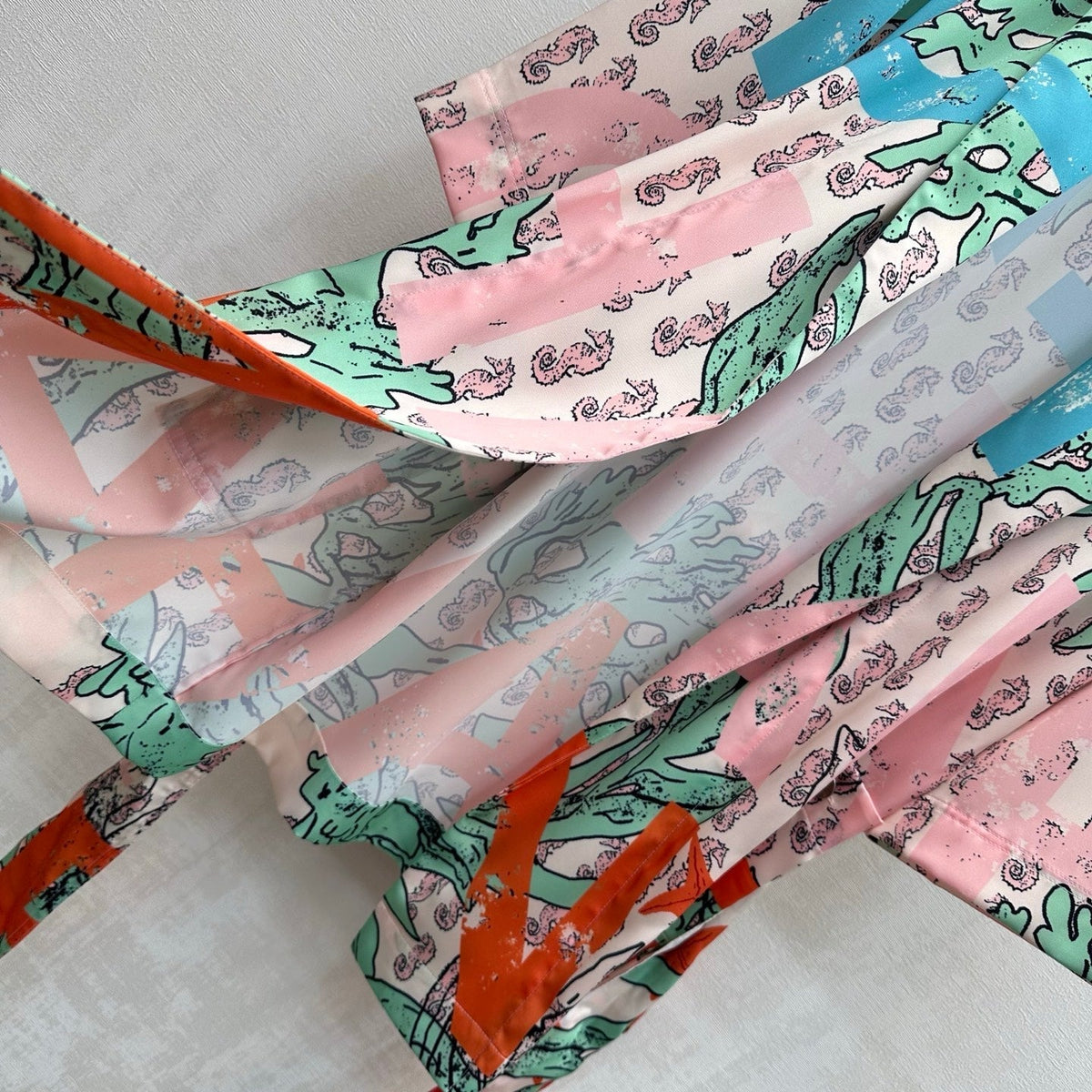 CC 26 Artistic Print Waistband Robe Colorful in Polyamide 389531