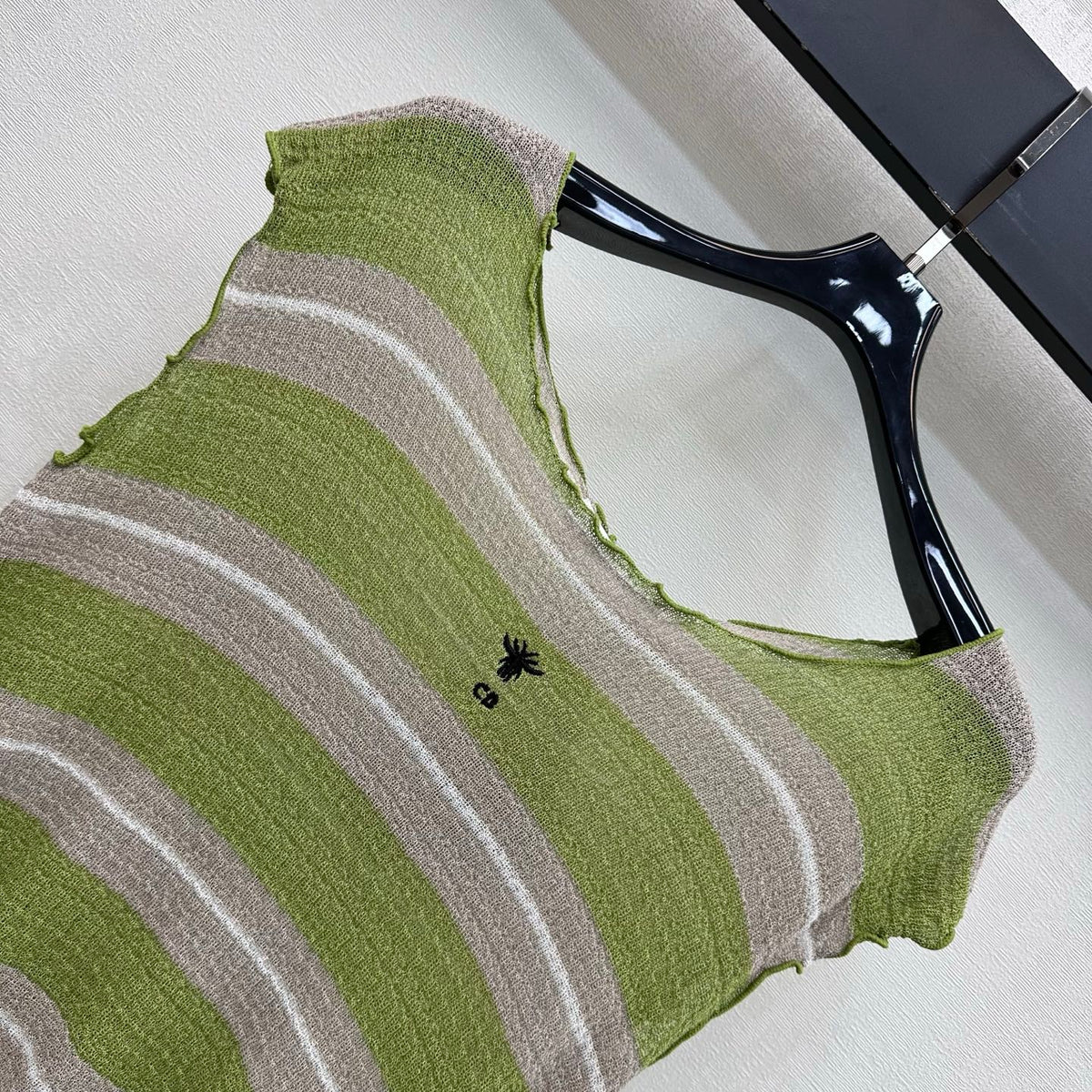 CD 26 Striped Flutter Sleeve Crew Neck Knit Top Green in Acrylic 389638
