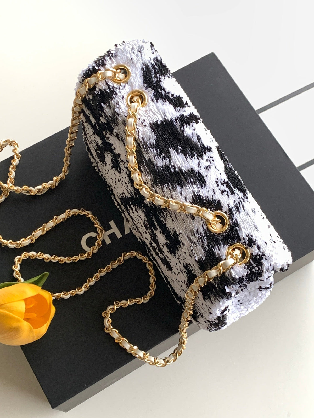 CC Flap Bag 21cm White Black Sequin Gold Hardware 157764