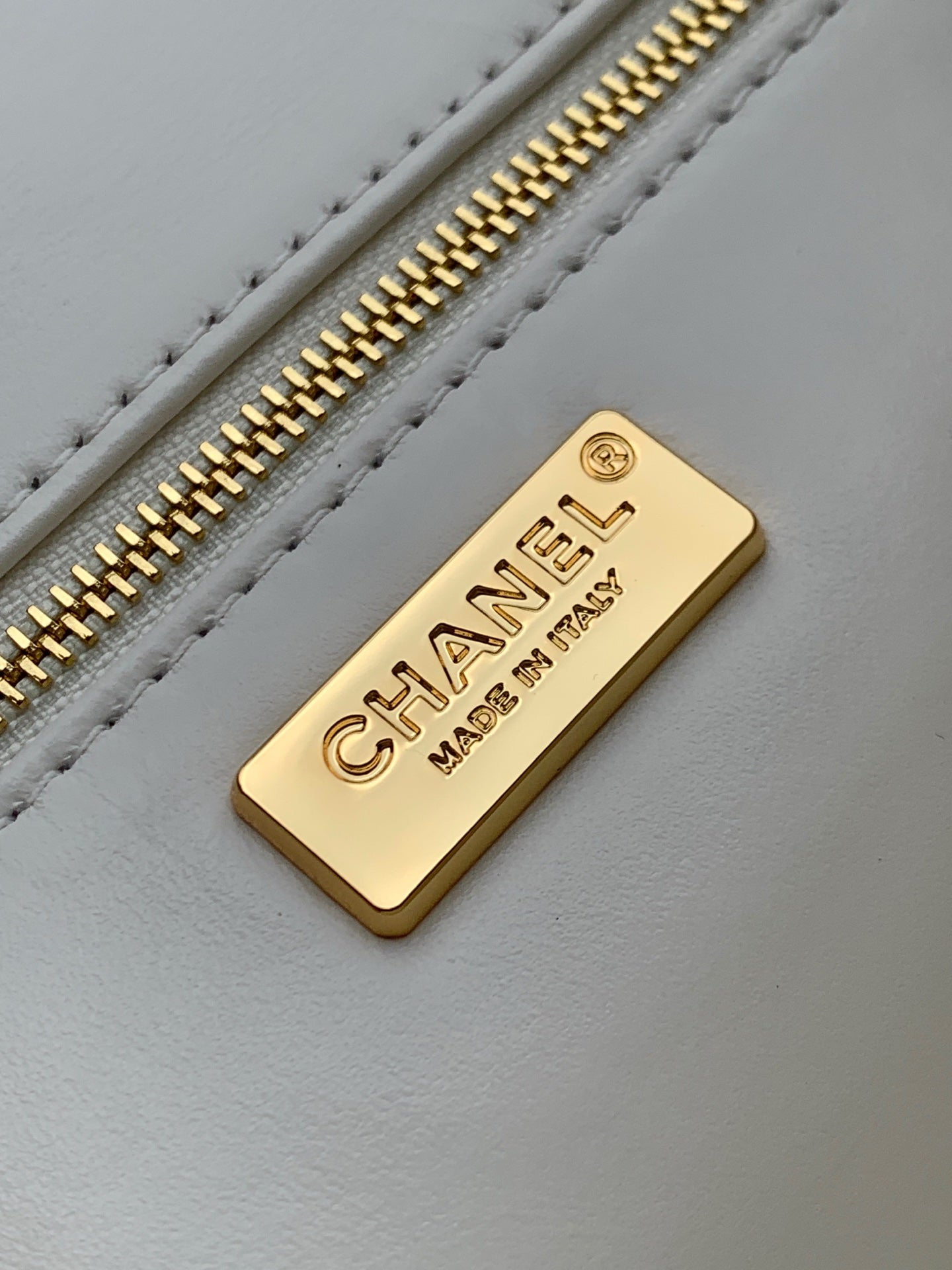 CC Flap Bag 21cm White Black Sequin Gold Hardware 157764