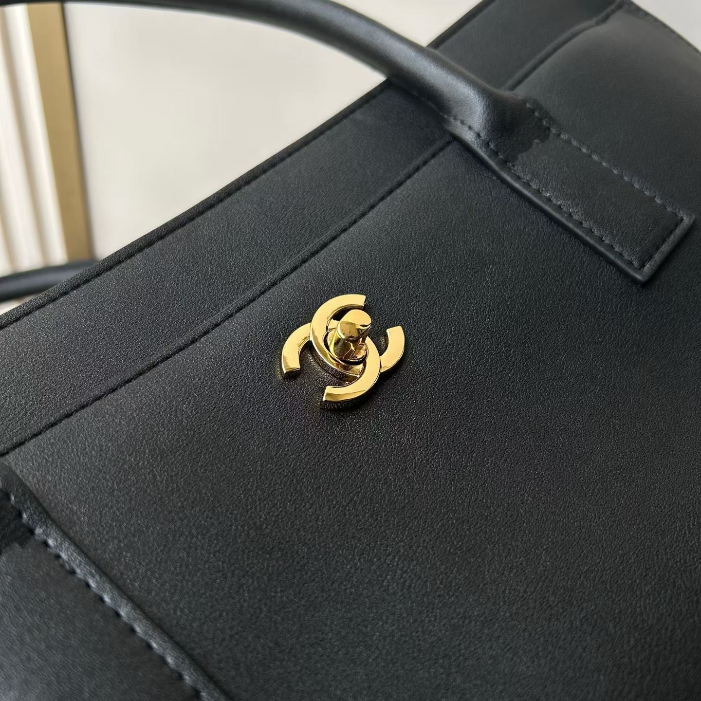 CC Handle Shopping Tote 39cm Black Calfskin