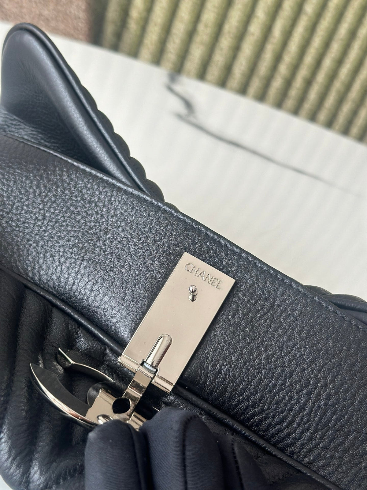CC V-Quilted Clutch 30cm Black Grained Calfskin