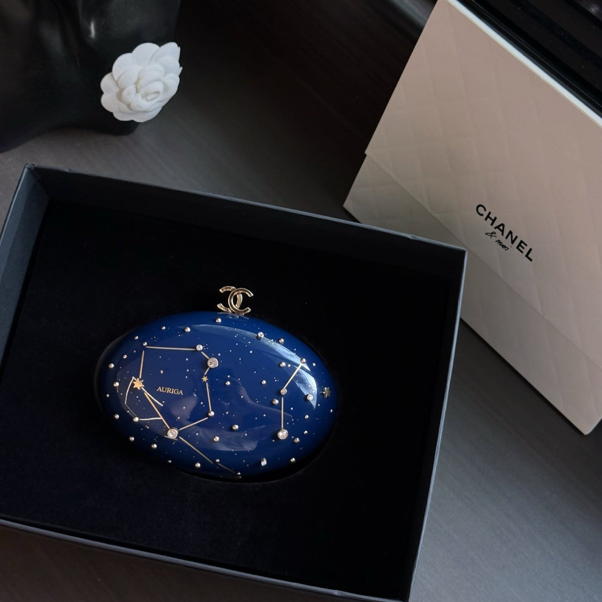 CC 26S Constellation Minaudière 14cm Dark Blue Acrylic & Gold-Tone Metal