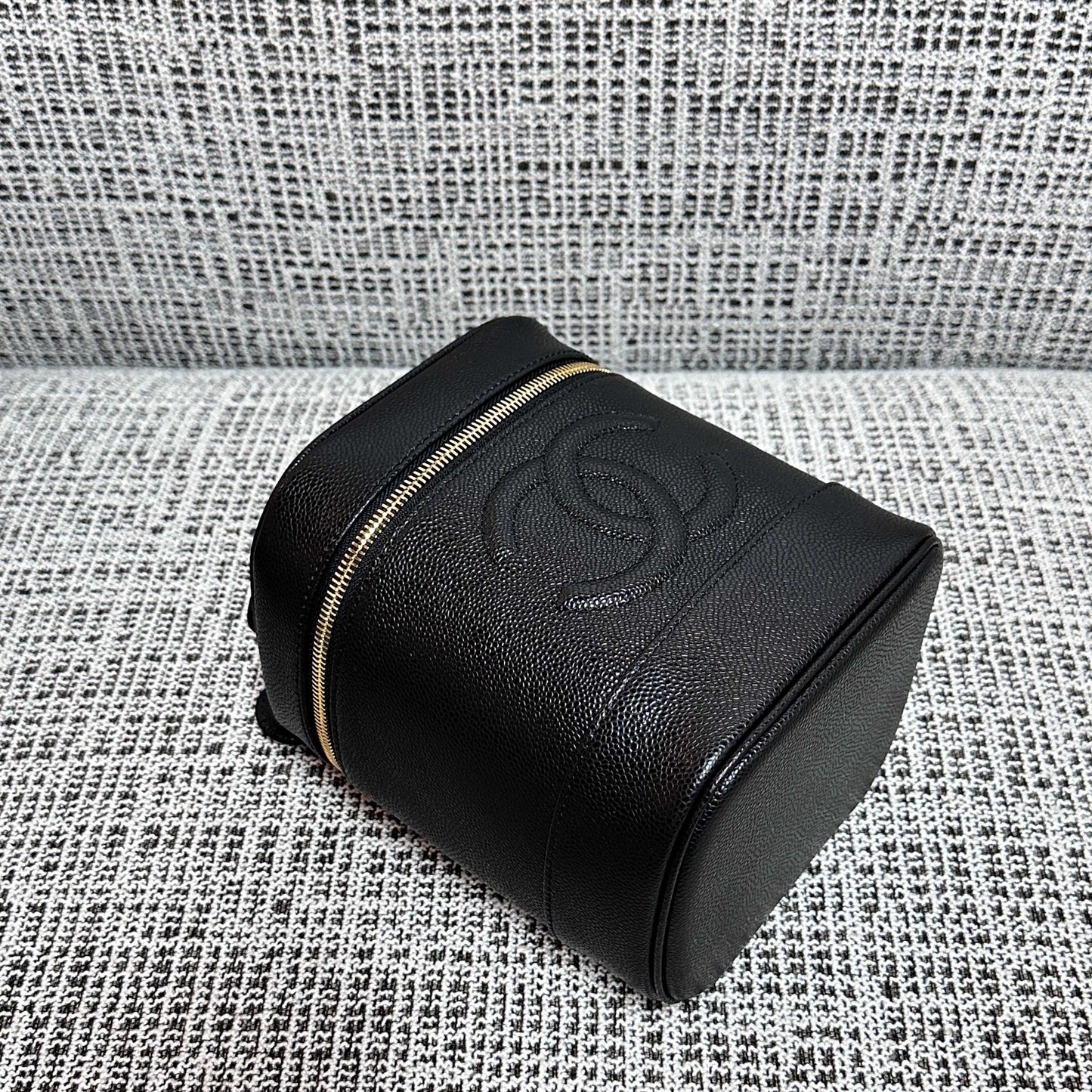 CC Vintage Vanity Bag 17.5cm Black Caviar Leather
