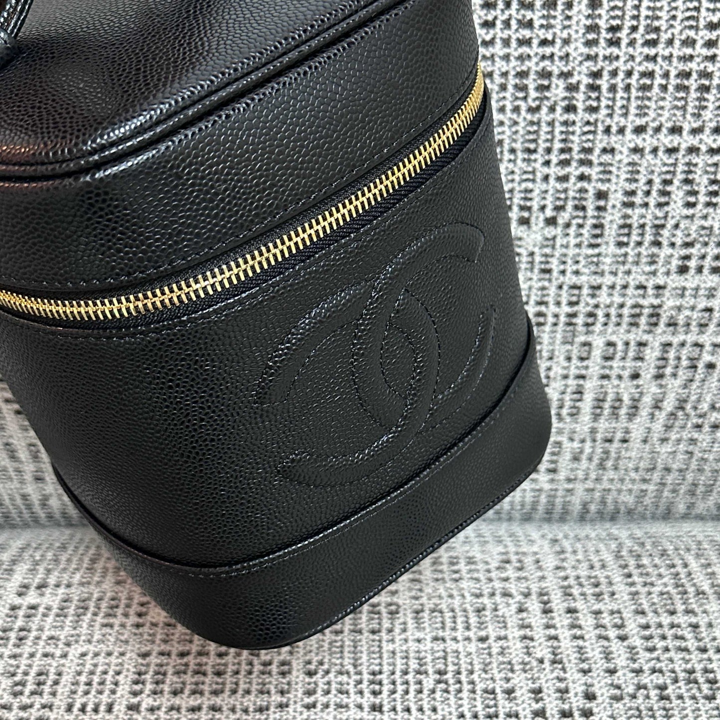 CC Vintage Vanity Bag 17.5cm Black Caviar Leather