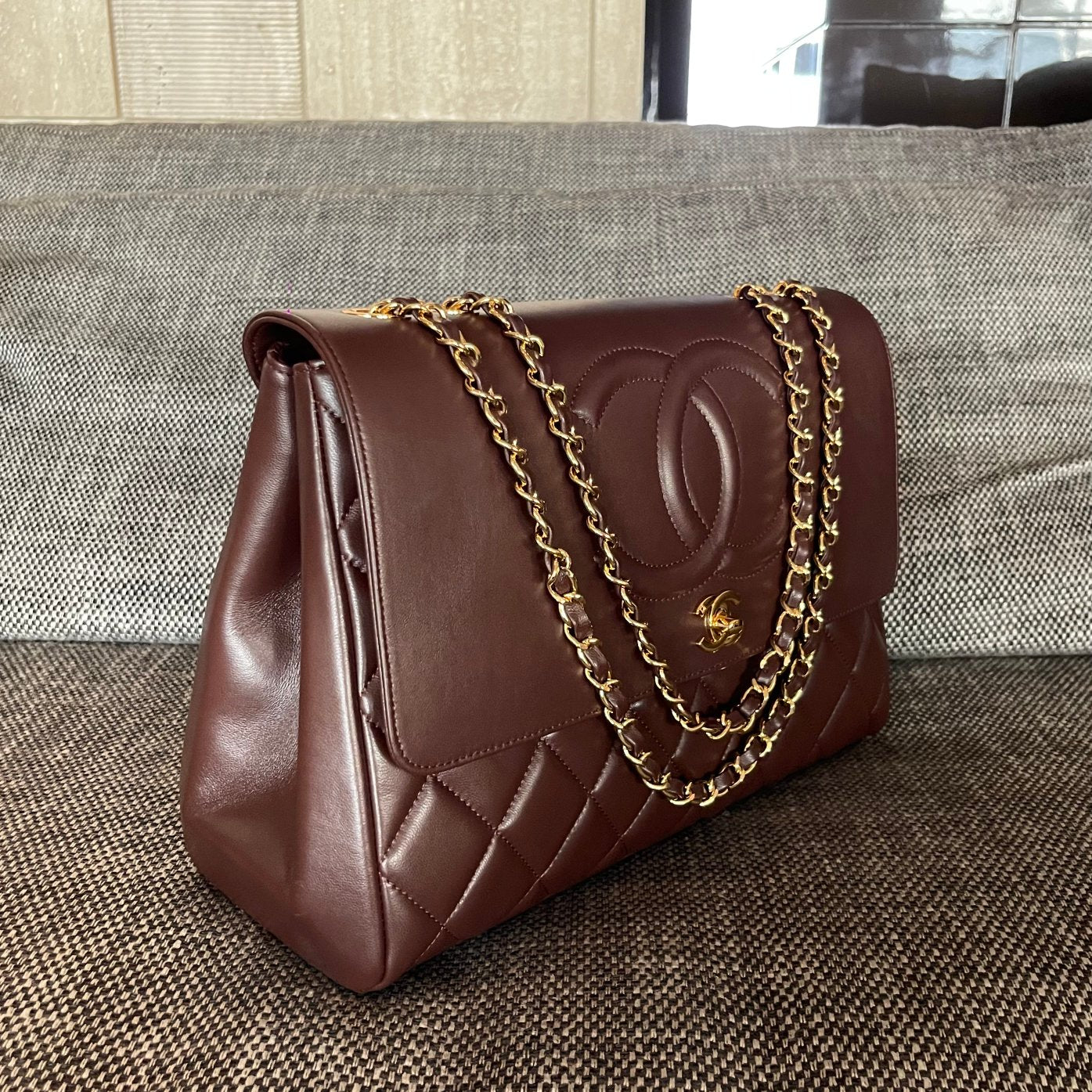 CC Vintage Embossed CC Flap Bag 33cm Cowhide