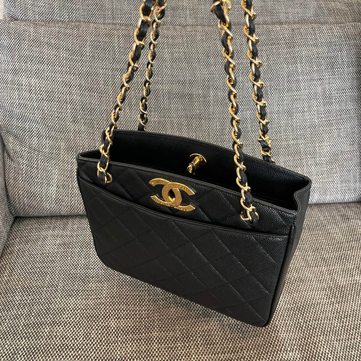 CC Vintage CC Lock Tote Bag 28cm Black Cowhide