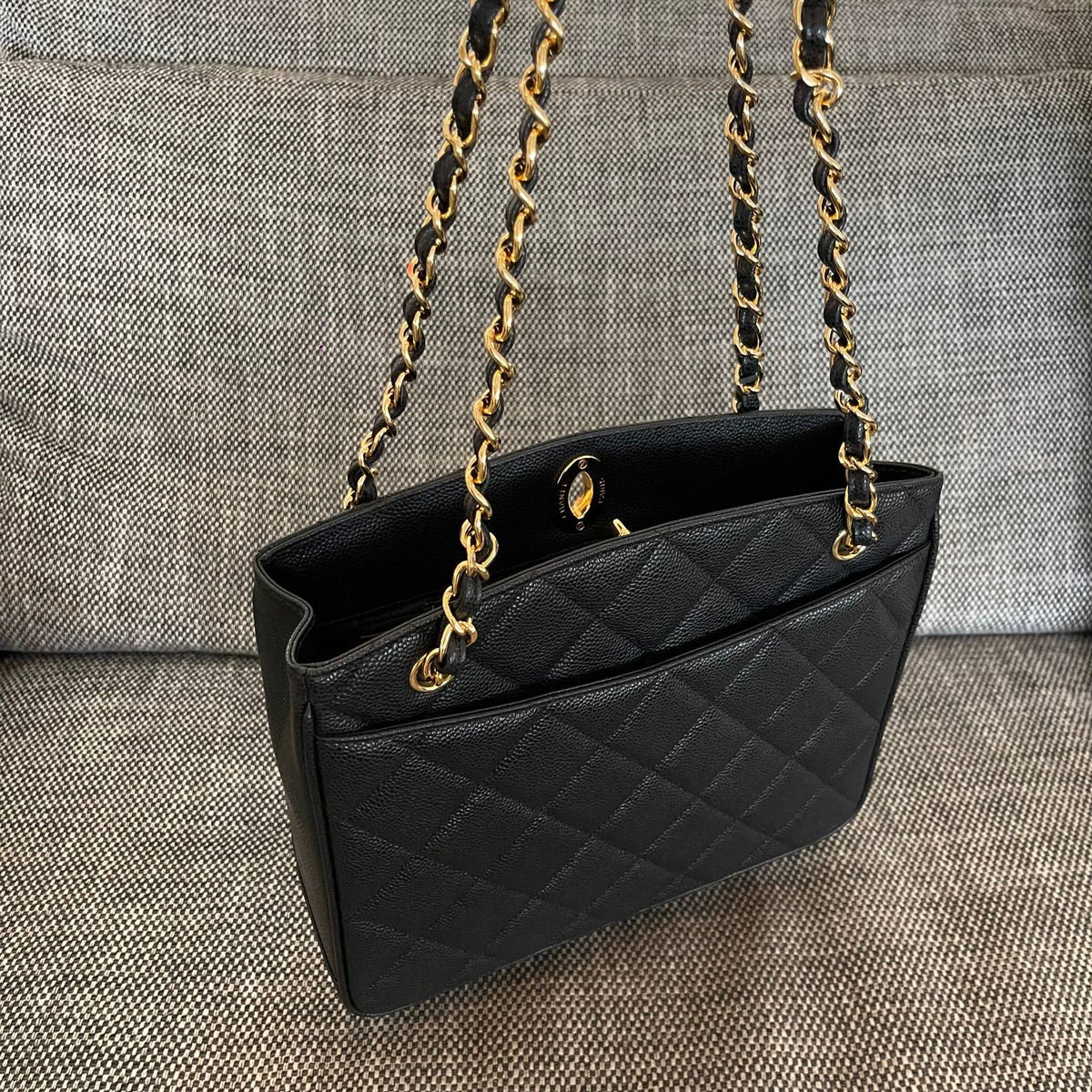 CC Vintage CC Lock Tote Bag 28cm Black Cowhide
